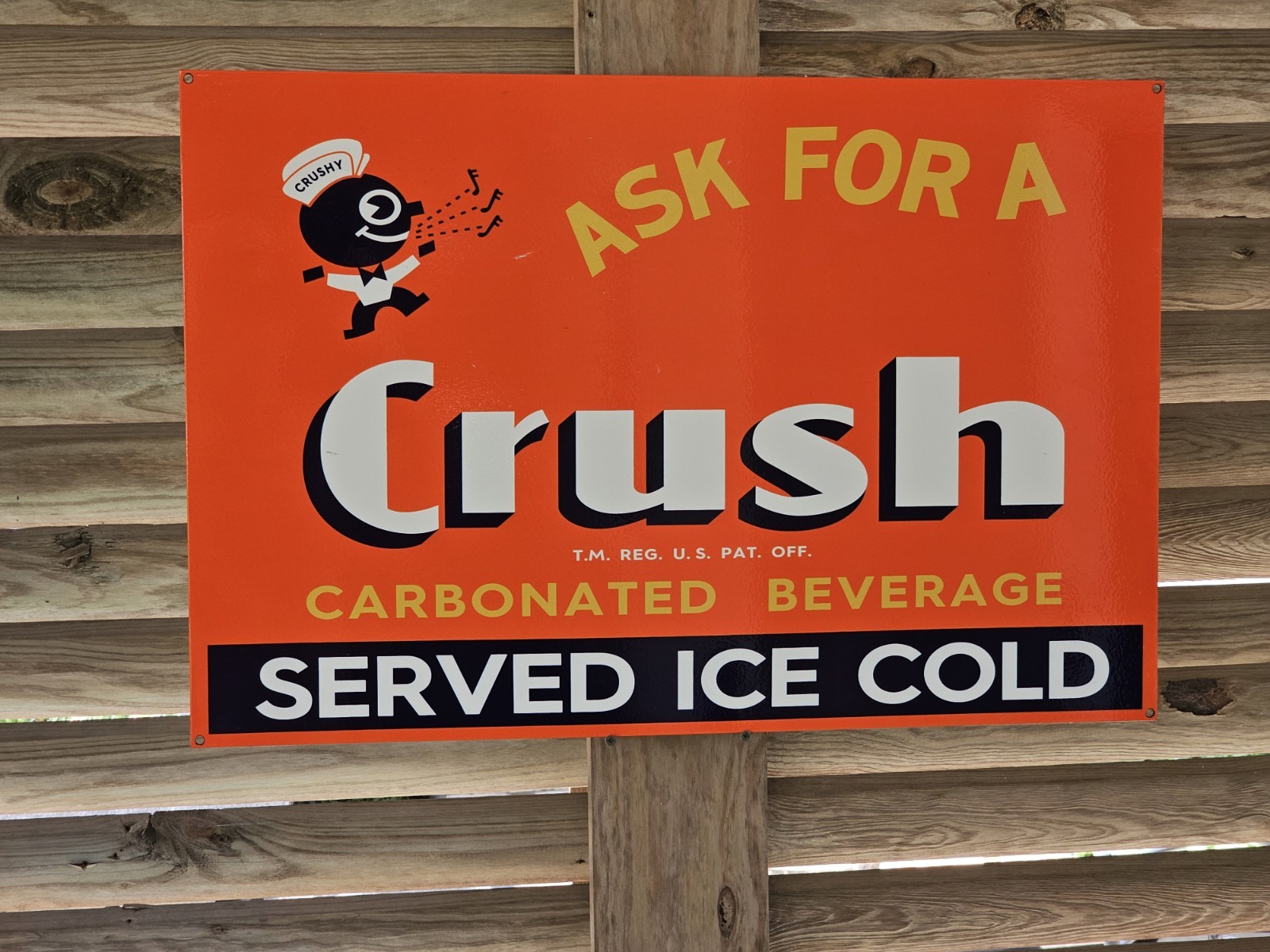 RARE GIANT VINTAGE 1950’S ORANGE CRUSH 30″ X 20″ PORCELAIN GAS STATION SIGN .