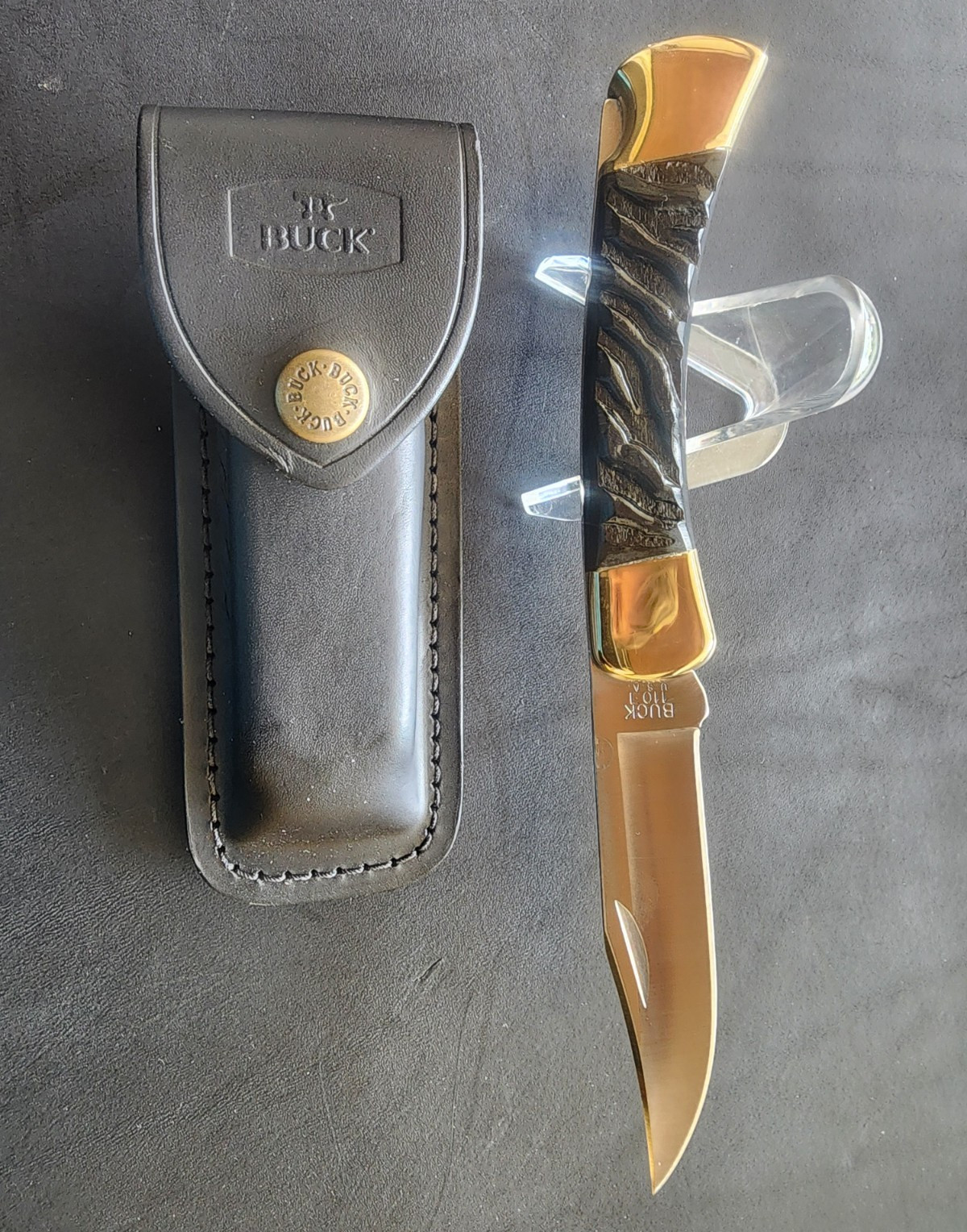 Customized 2016 Water Buffalo Horn Buck 110 With New Leather Sheath