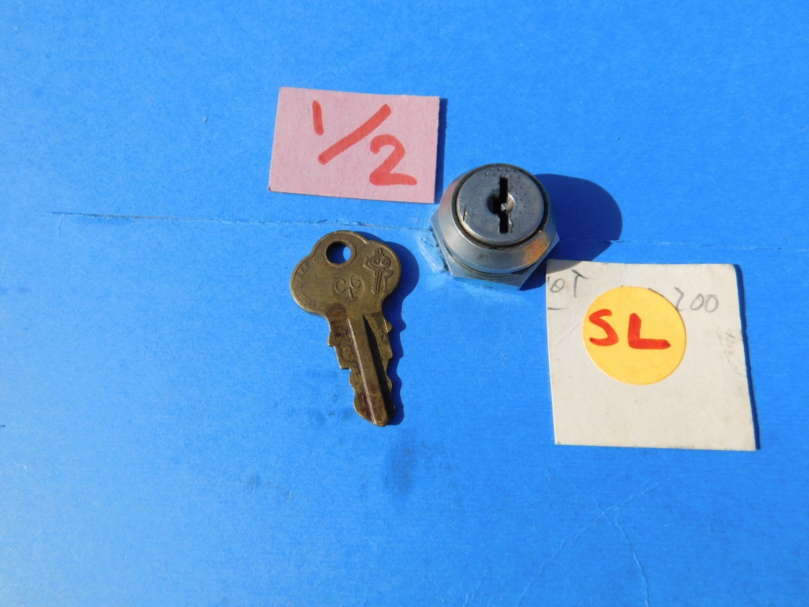 1950s Arcade Game Lock & Key ~ 1/2 inch – Chicago key CC1
