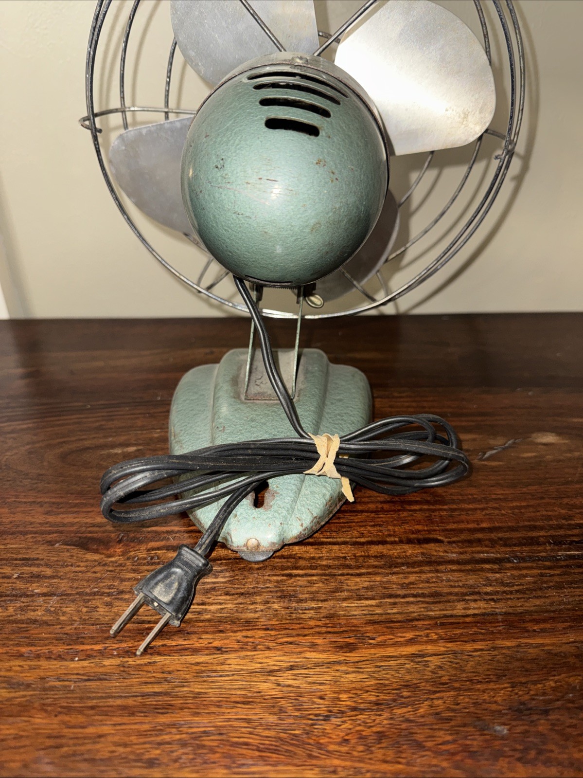 Vtg ZERO Model 1250R Electric Fan McGraw Bersted Mid Century Green Metal Desk