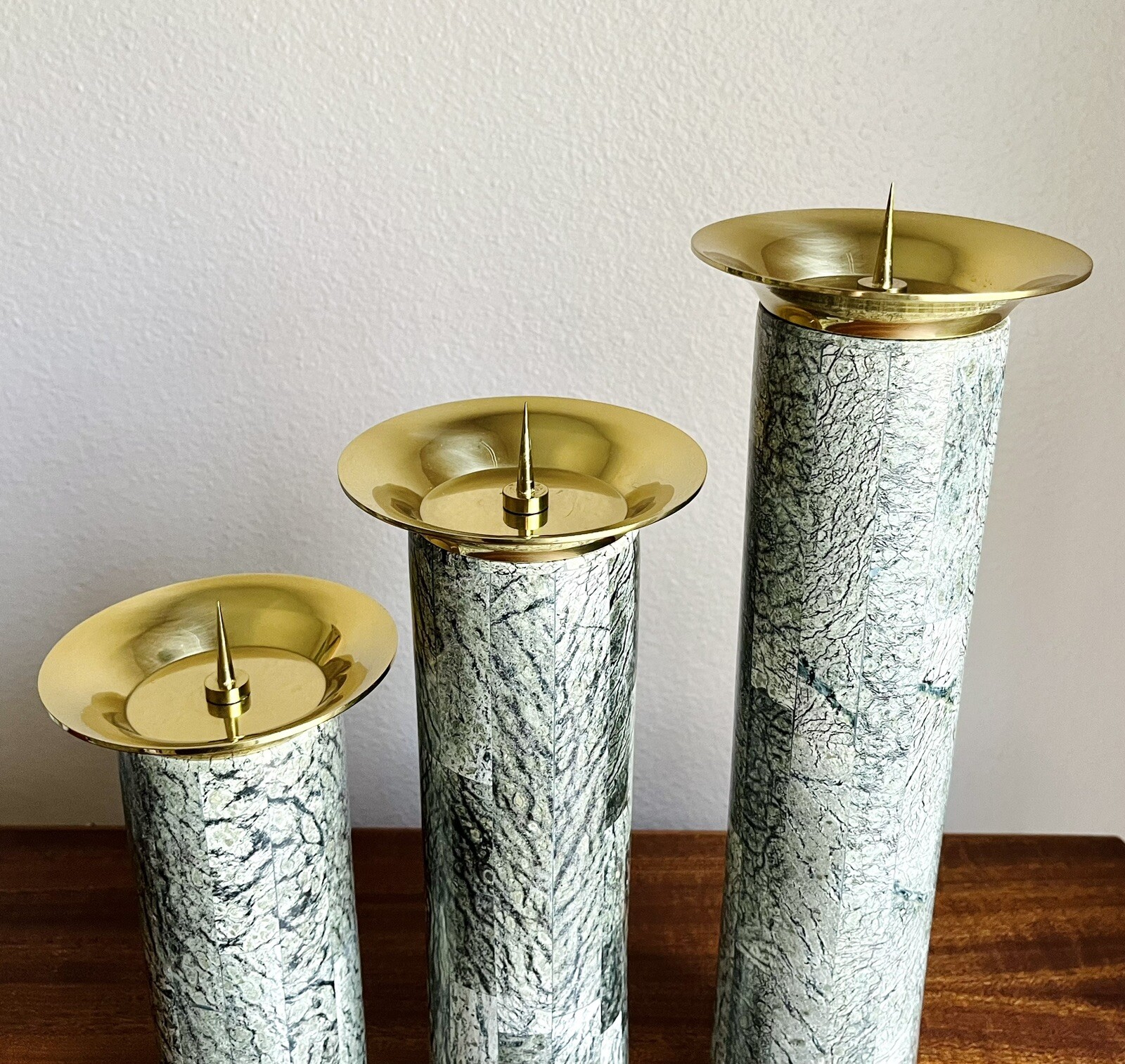 Set of 3 Tessellated Stone & Brass Pillar Candlesticks, Modernism Minimalism Vtg