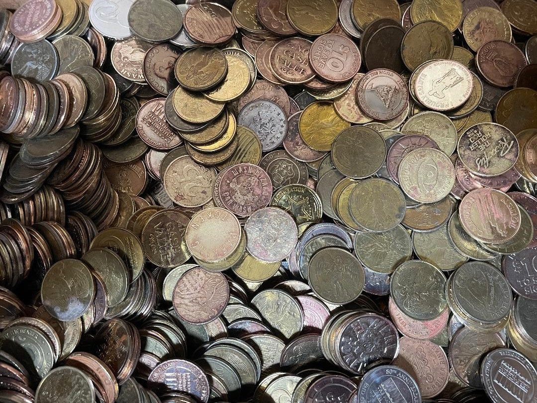 1000 UUUUGLY Pachislo Tokens .984″ / 25mm, most are magnetic READ DETAILS