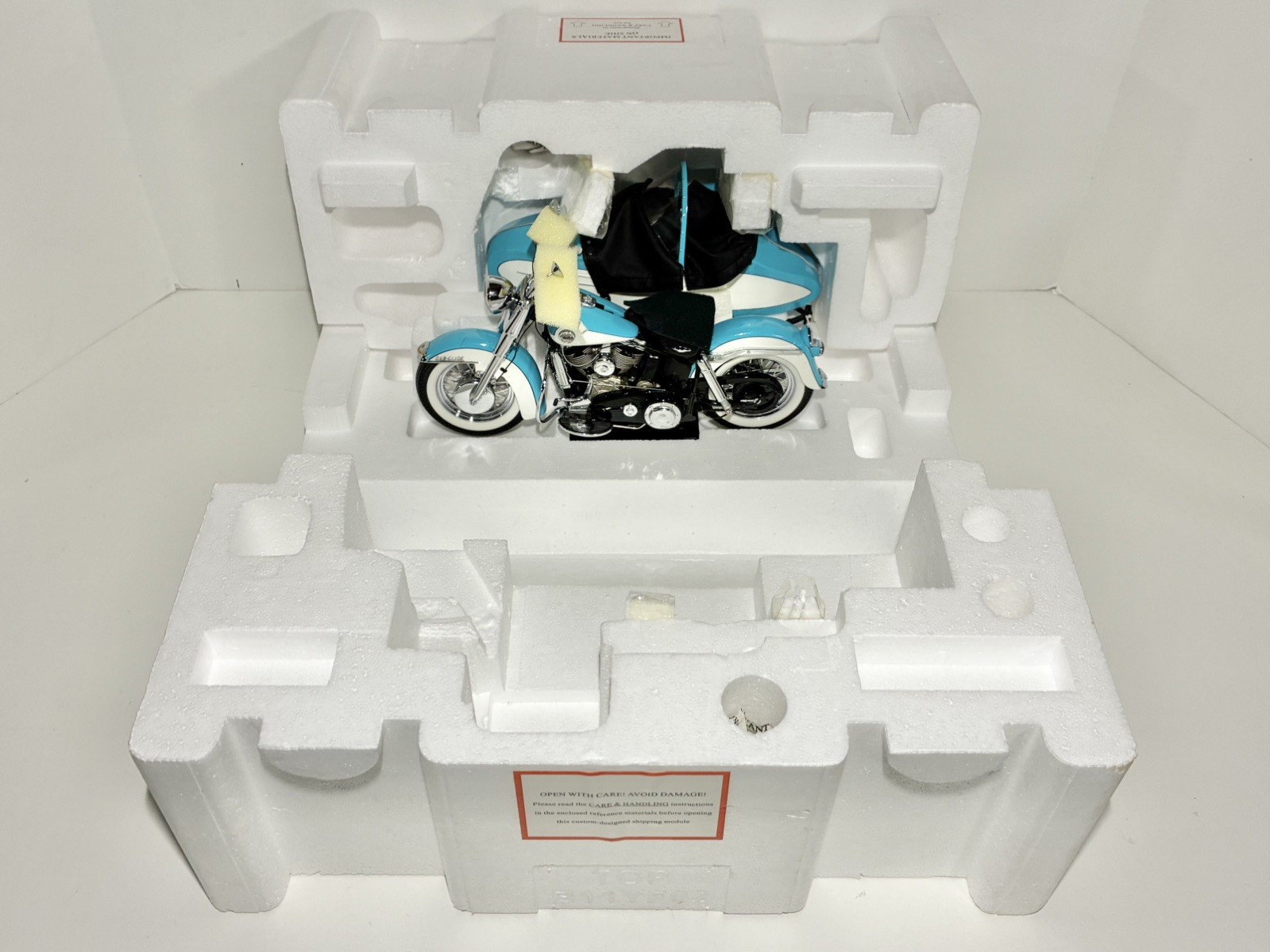 NIB FRANKLIN MINT 1/10 1958 HARLEY DAVIDSON Duo-Glide with Sidecar LIMITED ED