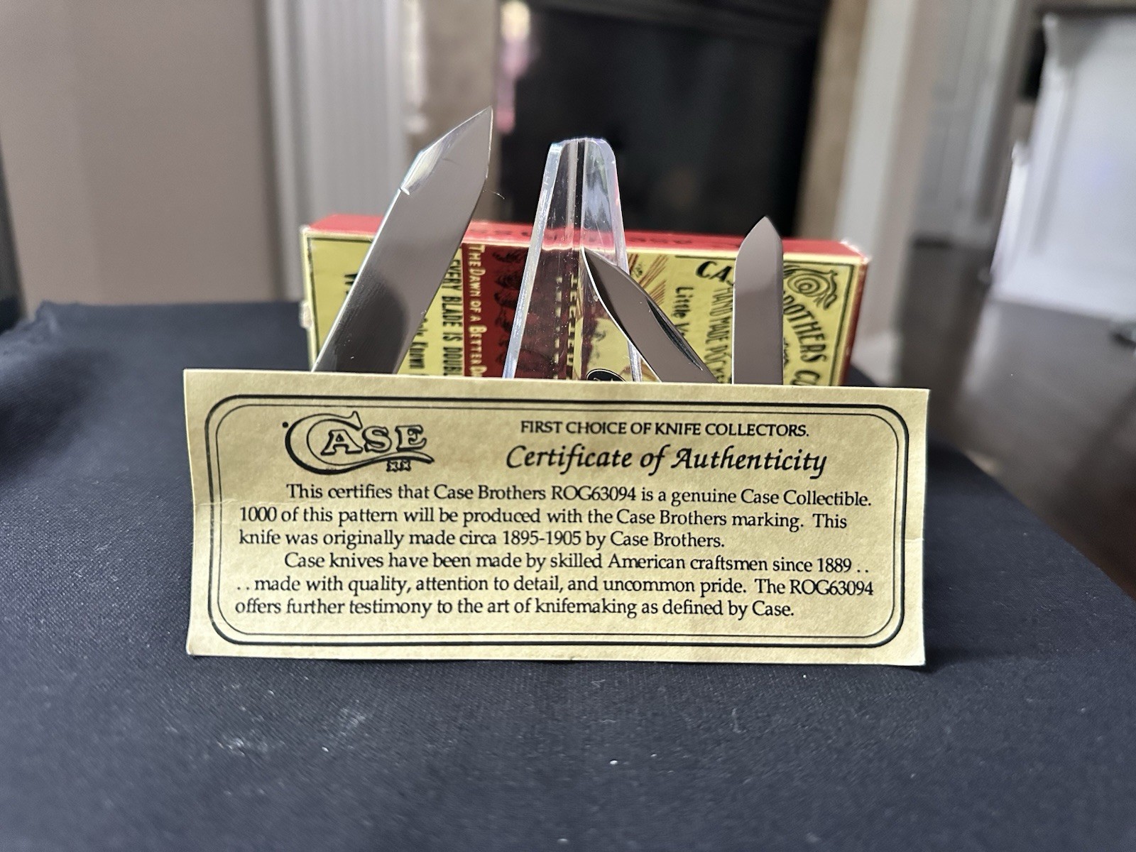 DARK BROWN ROGERS BONE CENTER SHIELD WHITTLER
