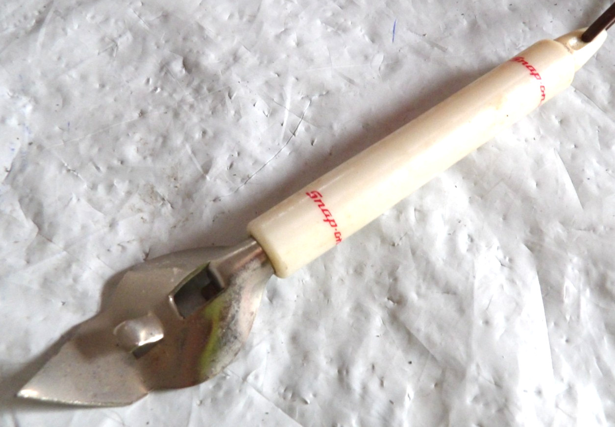 NOS Vintage Snap-on Dealer Only Beer Bottle Oil Can Opener Gas Station Hand out