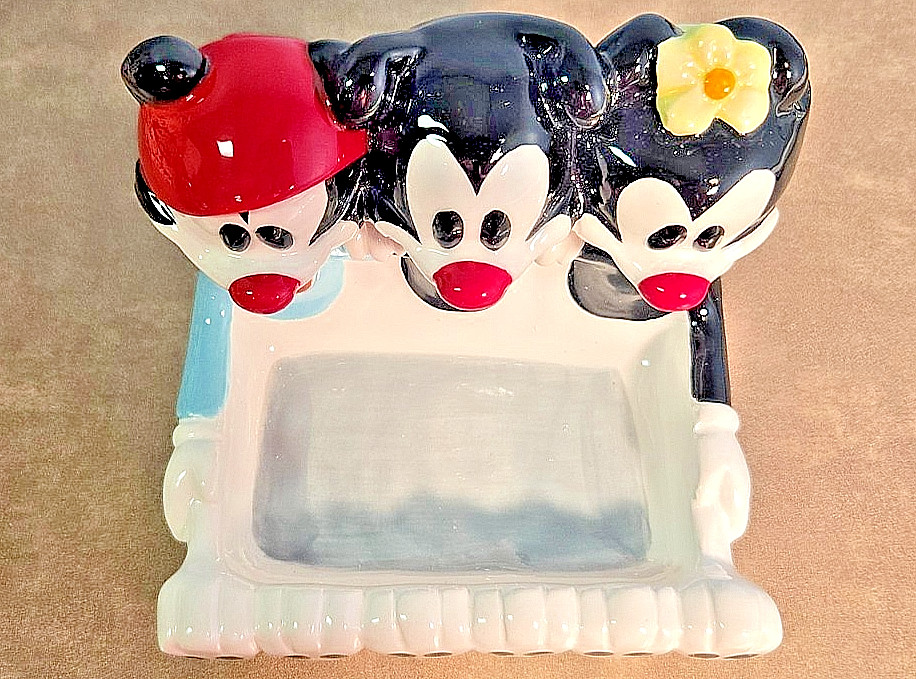VTG NEW 1995 WB Studio Store ANIMANIACS Bathroom Ceramic Soap Dish and Cup Set