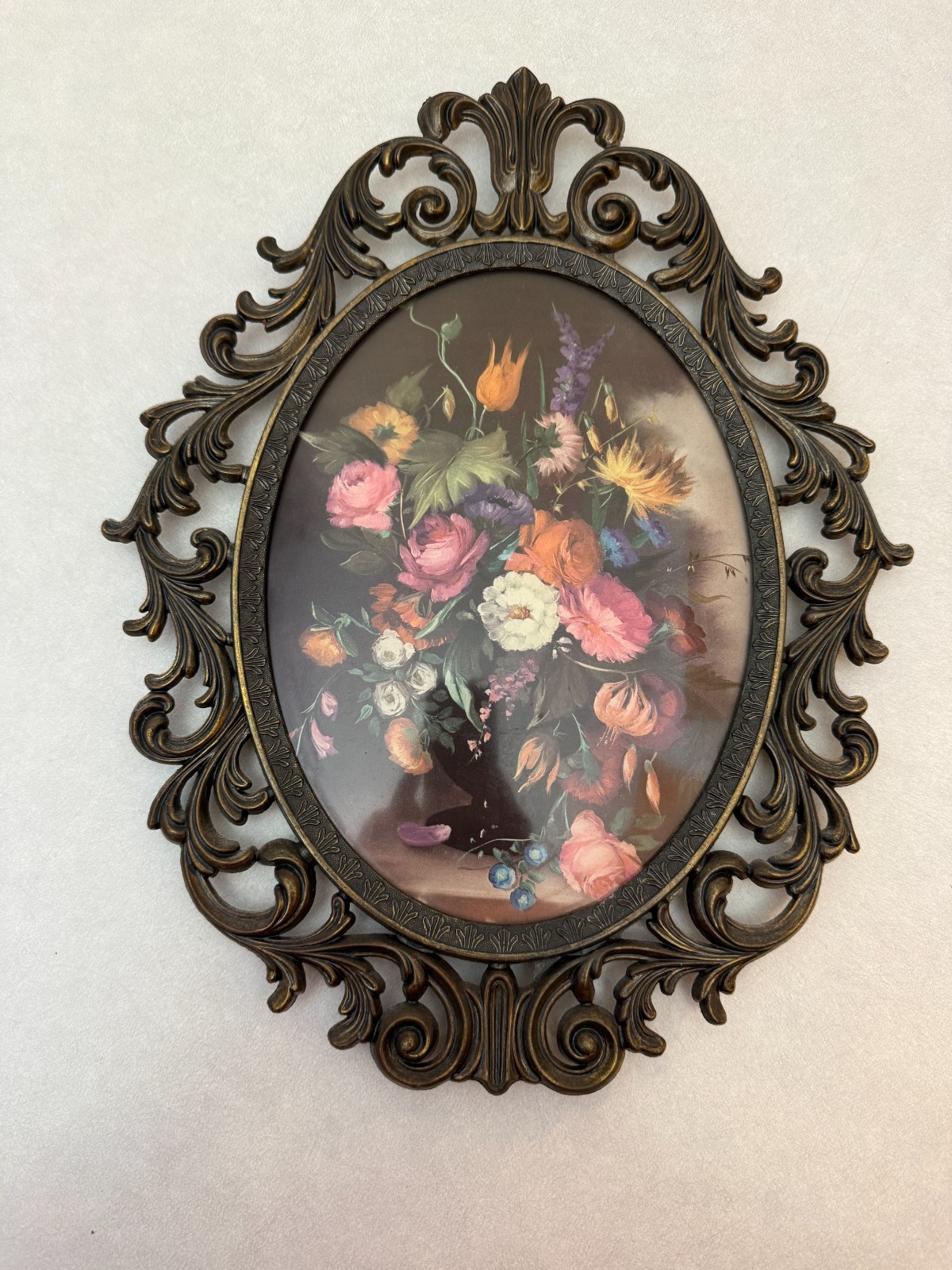Oval Brass Framed Floral Print – Convex Bubble Glass – Floral – Made in Italy