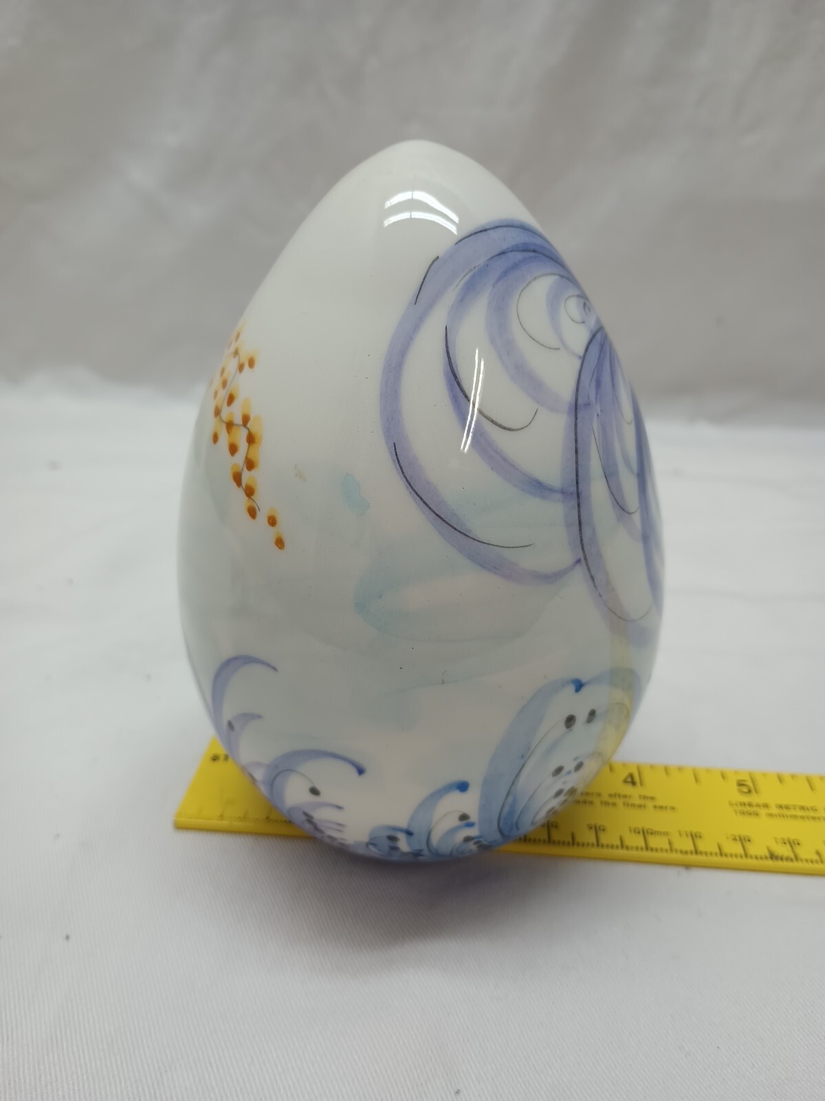 5 1/2″ Egg Beautifully Hand-painted Bird And Flowers all over