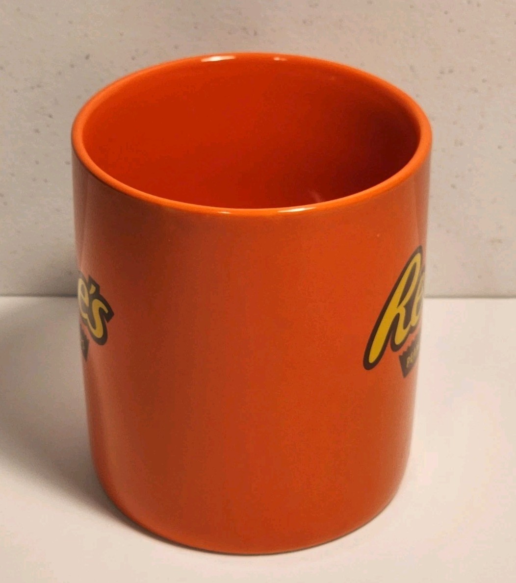 REESE’S HUGE PEANUT BUTTER CUP ORANGE LOGO XL JUMBO COFFEE MUG 32 OZ CUP
