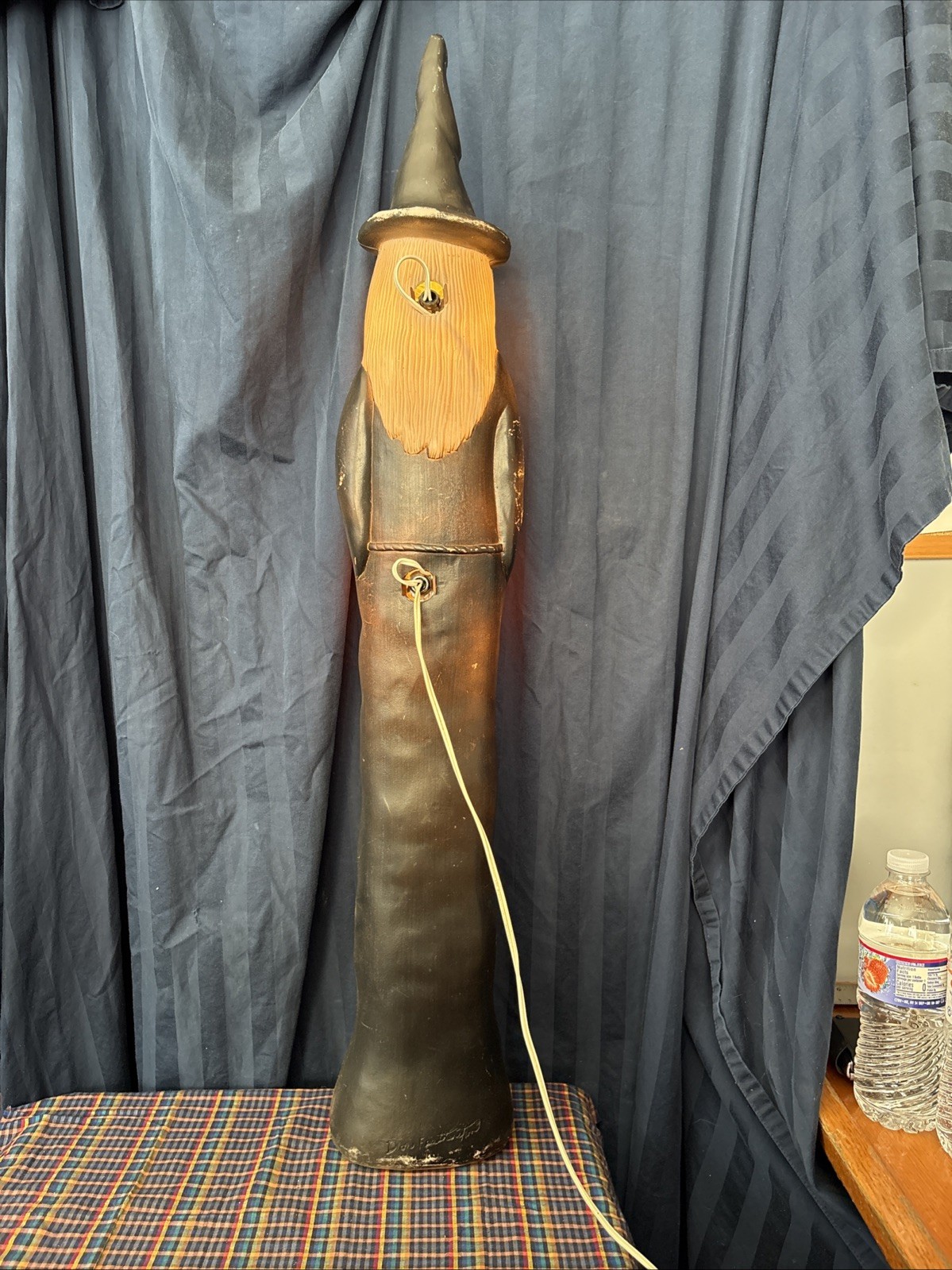 1994 UNION PRODUCTS DON FEATHERSTONE LIGHTED WITCH BLOW MOLD 36″ BROOM-HILDA