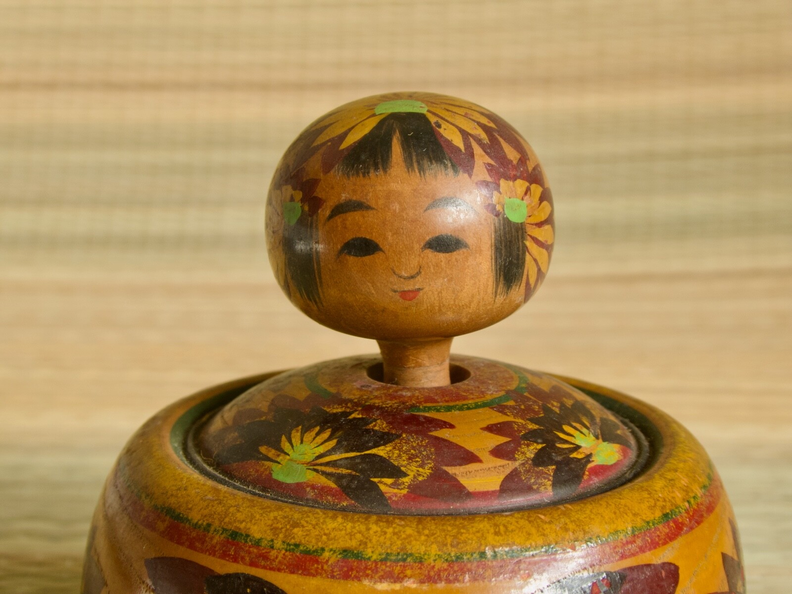 9.5cm(3.7″) Japanese Vint. Rare Ejiko Kokeshi Doll : signed Masakido (Hitokura)
