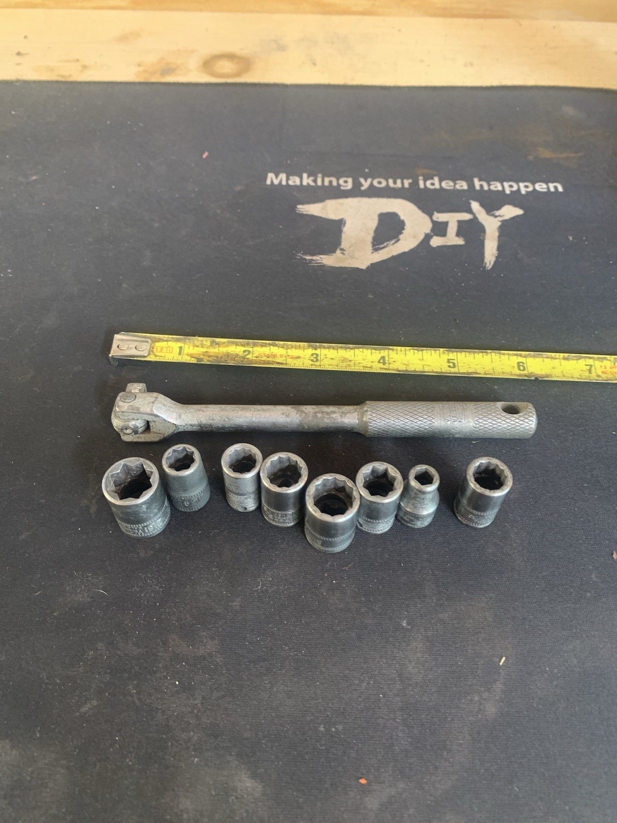 Stevens Walden Inc. 1/4″ Drive Breaker Bar & 8 Sockets