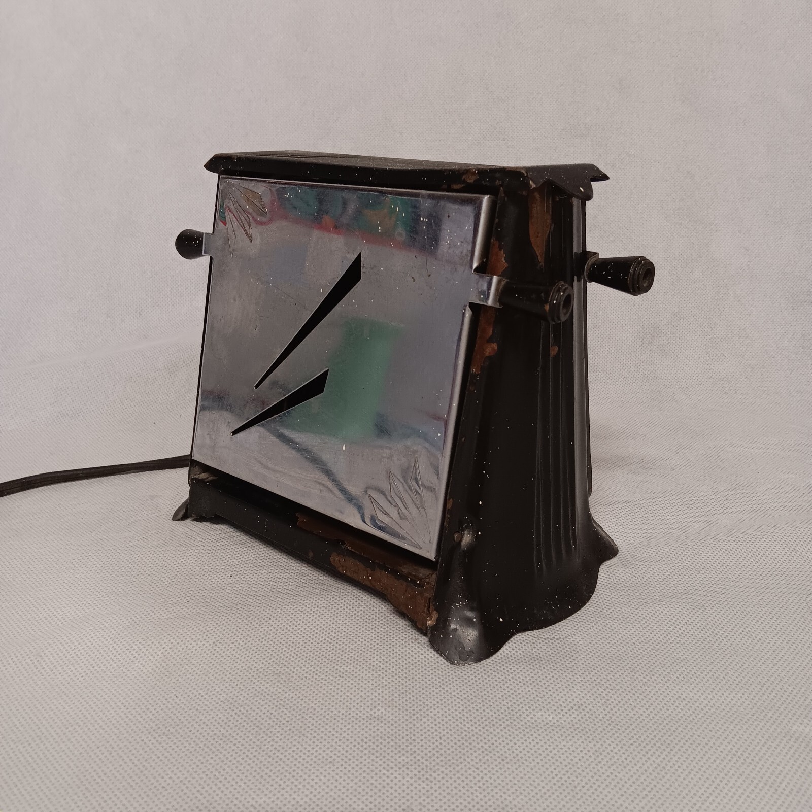Bersted Victorian 87B Drop Door Electric Toaster Art Deco Style -Partially Works