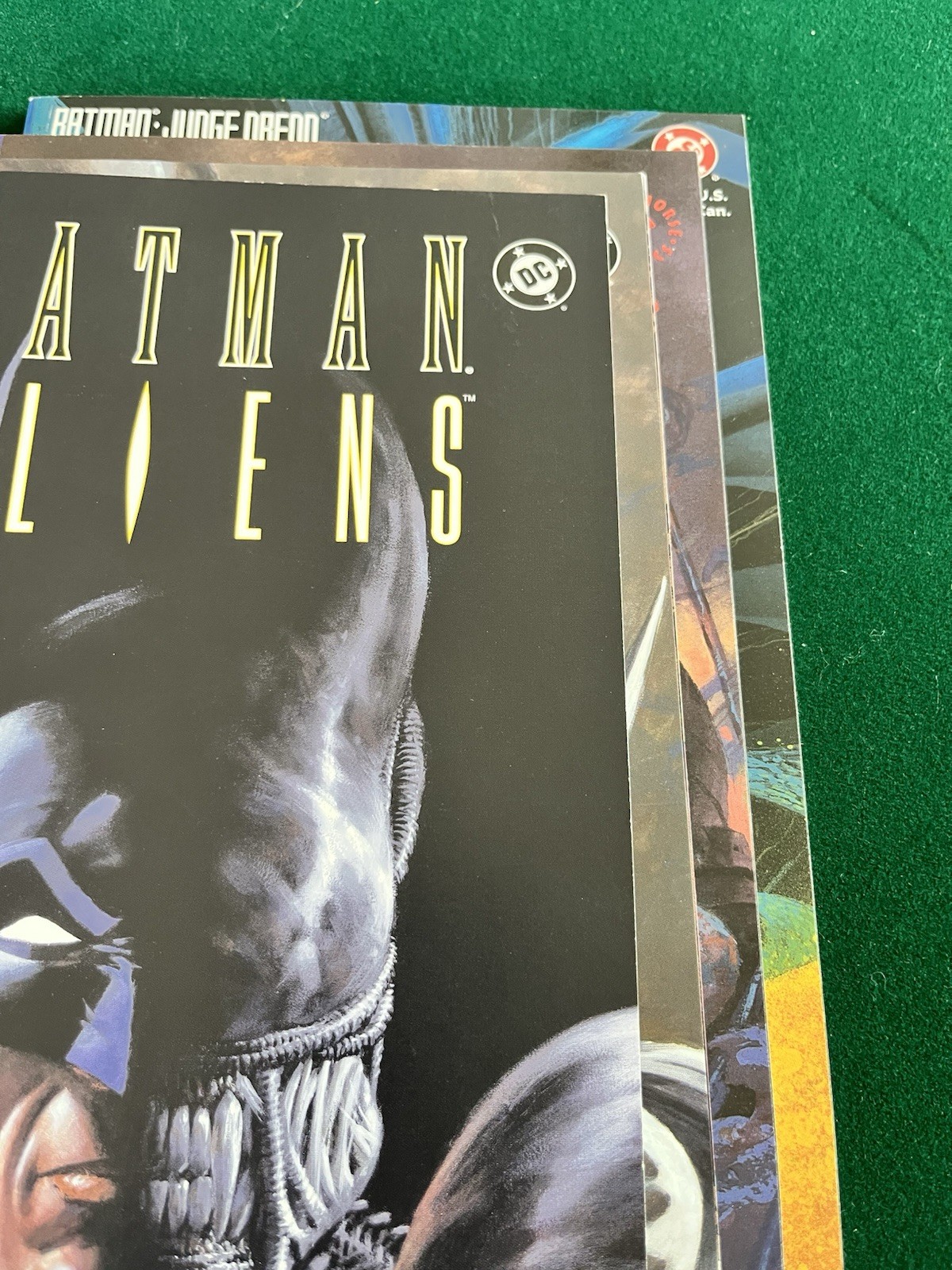 Batman Aliens #1 & #2 + Batman vs Predator #1 Prestige + Judge Dredd Gotham VF