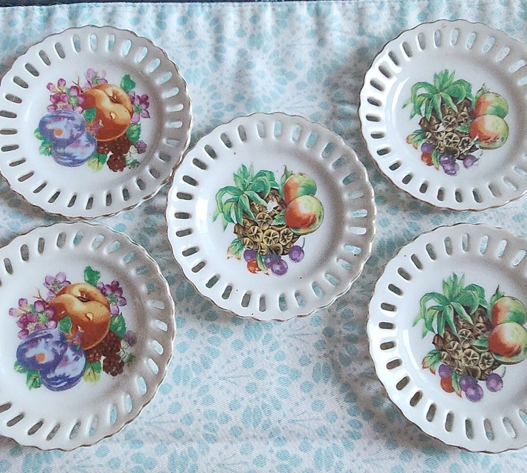RARE Vintage Mini Fruit Plates Set Of 5 Wall Décor Hanging Japan 4″ – Yoko Boeki