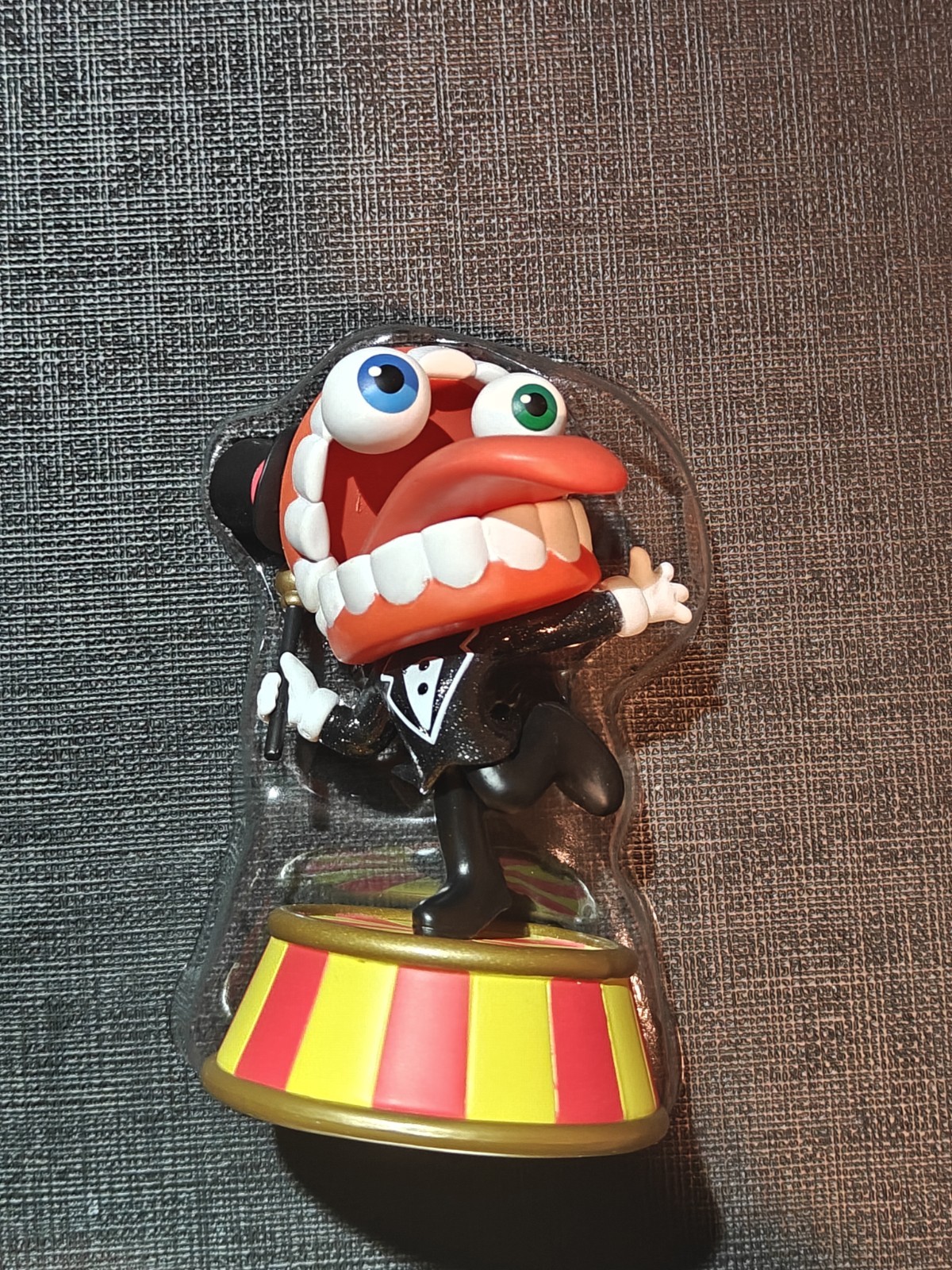 Amazing Digital Circus Ringmaster Caine Figure Sideshow Series Animiniz Glitch