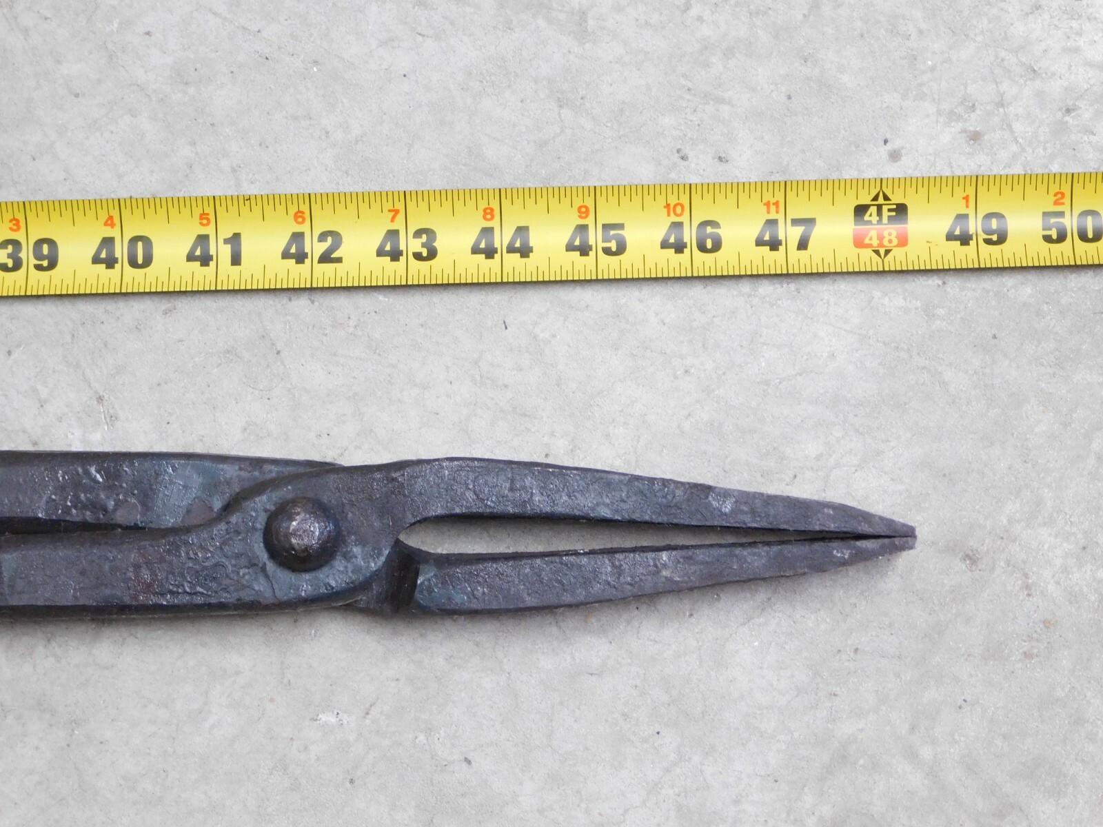 4 FEET! Vintage Blacksmith Metal Mill Working FLAT JAW GRAB TONGS NEEDLE NOSE SI