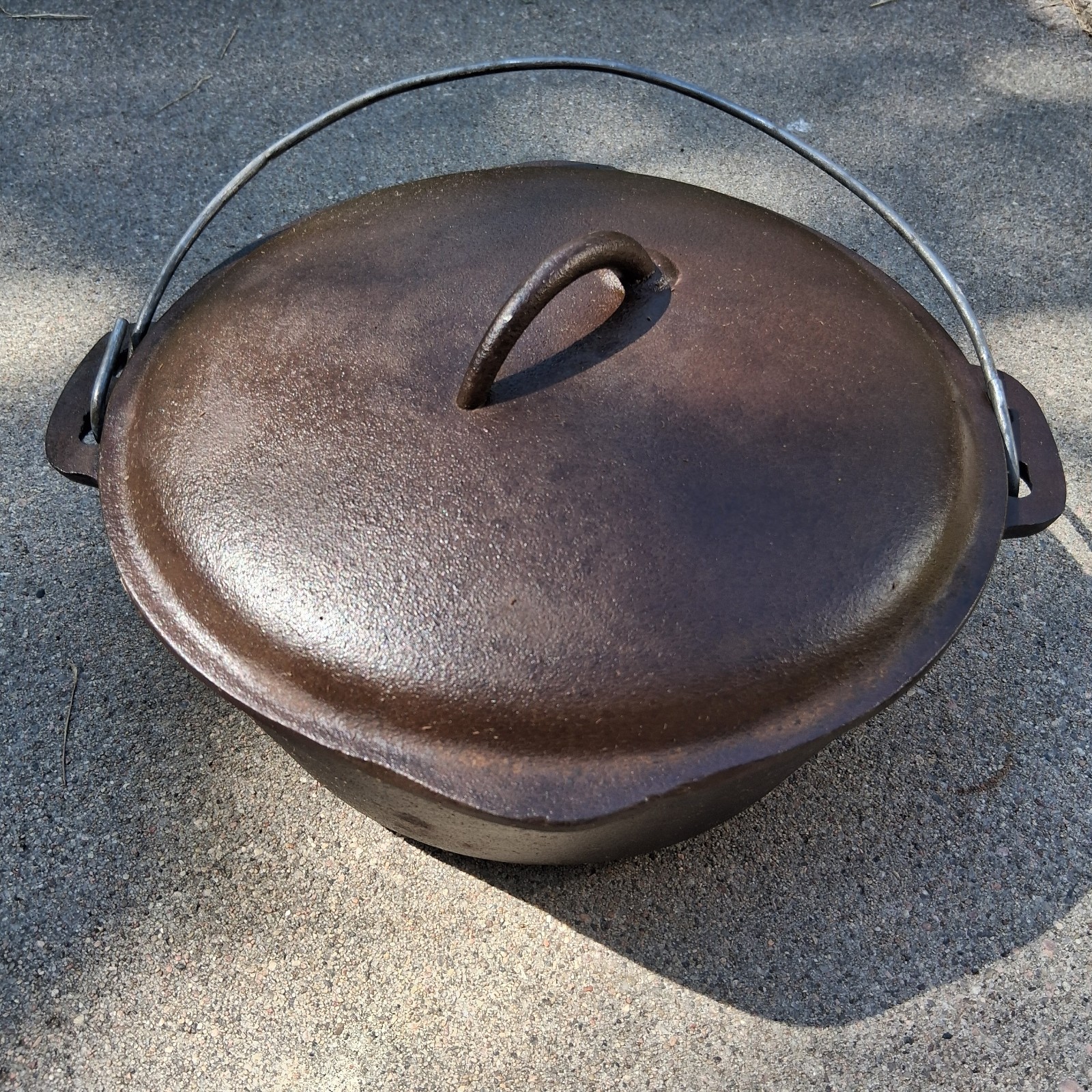 BSR Birmingham Stove & Range Cast Iron Dutch Oven #8 10 5/8″ Pour Spout Handle