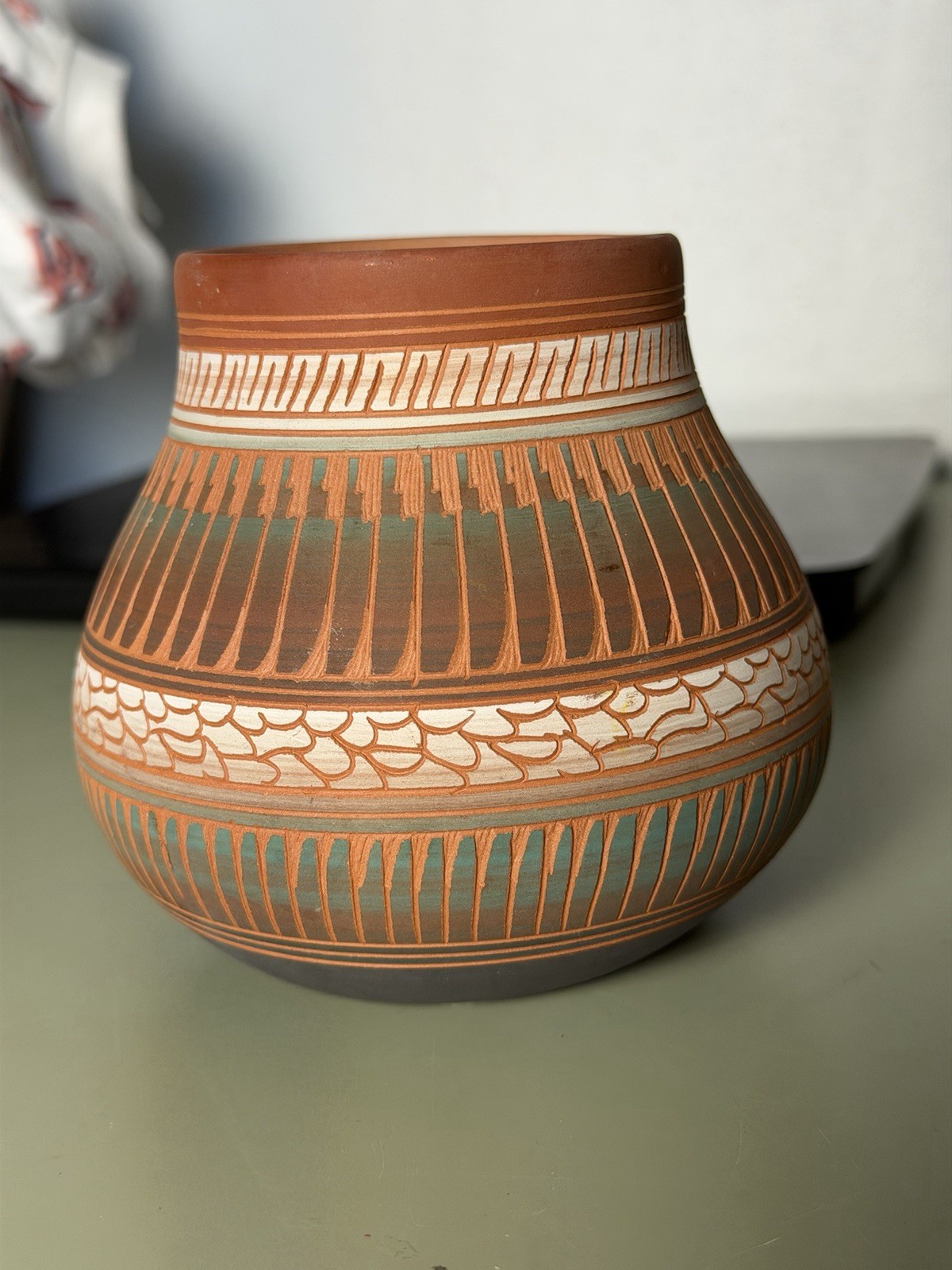 Navajo Hand Etched Sgraffito Pottery Vase Signed Southwest Redware 5.5”￼