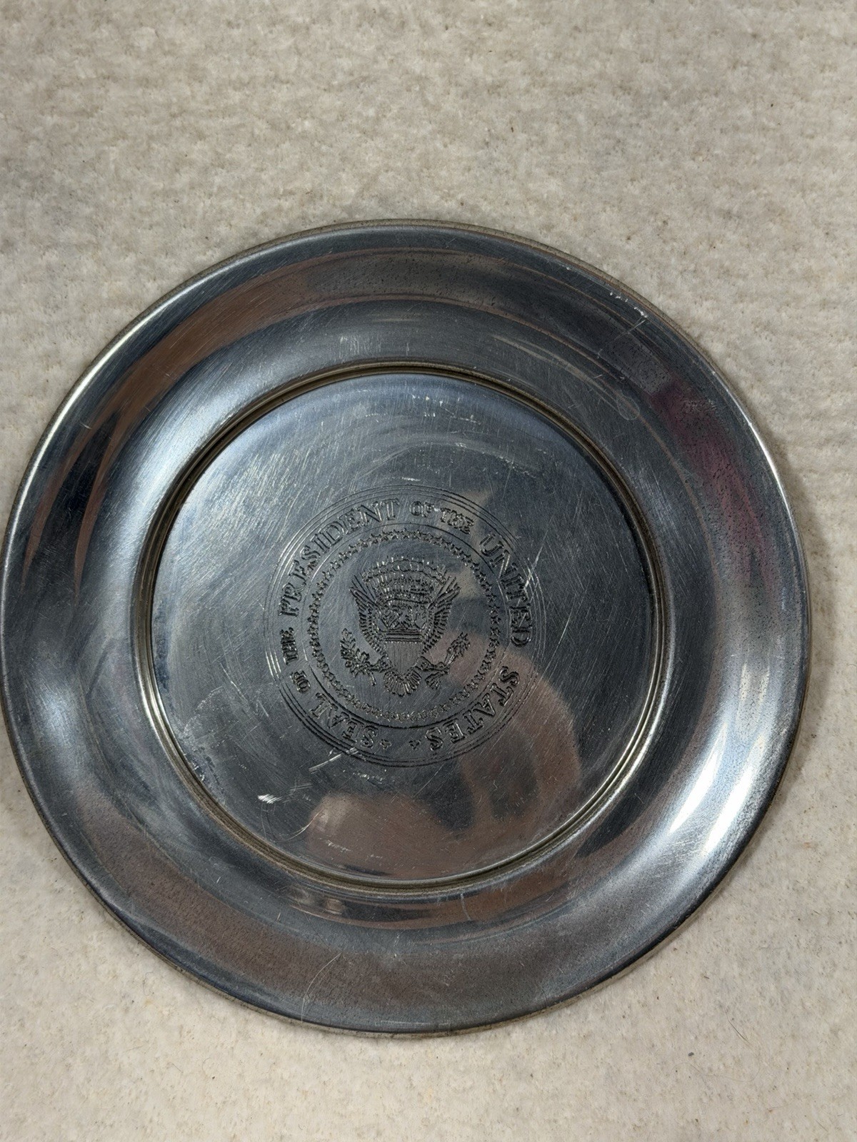 Vintage White House Presidential Seal Salisbury Pewter Dish Plate 6.5 USA
