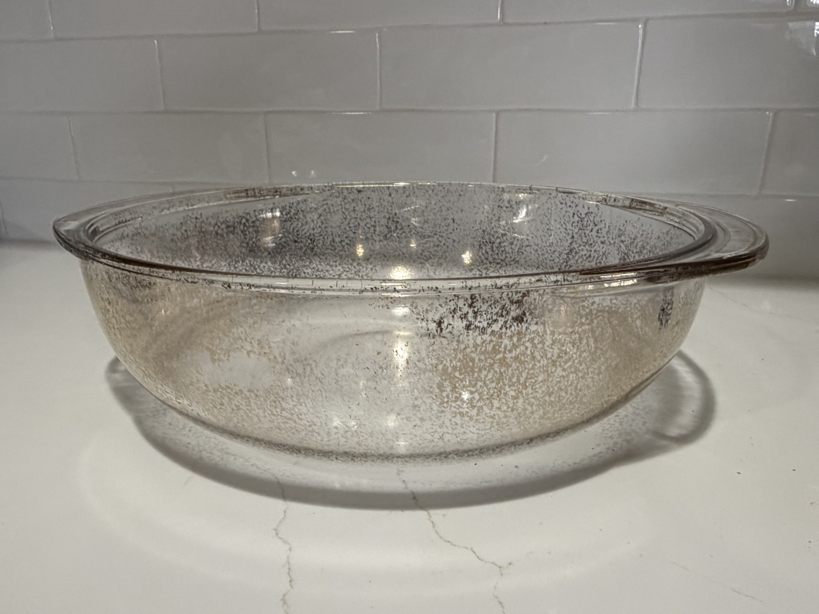 Pyrex 3‑QT Gold‑Flecked Round Casserole 026 w/ 626‑C Green & Gold Decorated Lid