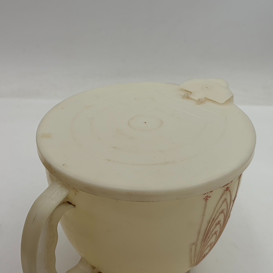 Vintage Tupperware Mix N Store batter bowl and measuring pitcher USED