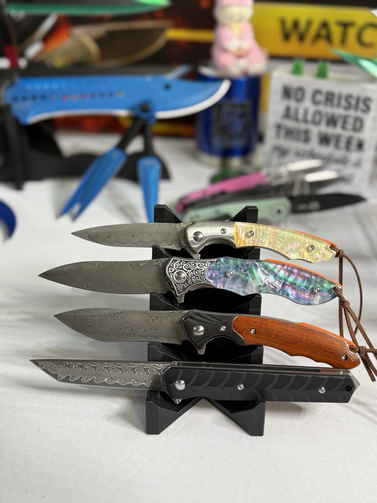 Sigma Pocketknife – 67 Layer Damascus Blade, Multicolor Abalone Shell Handle.