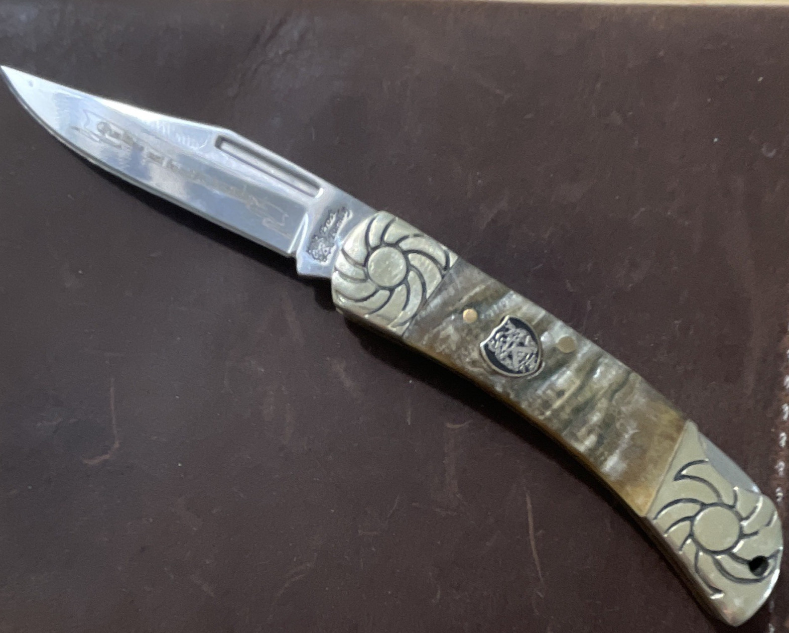 1-Blade Horn Handle Pocketknife Brown/Silver, SS, Slipjoint, Manual, Clip Point