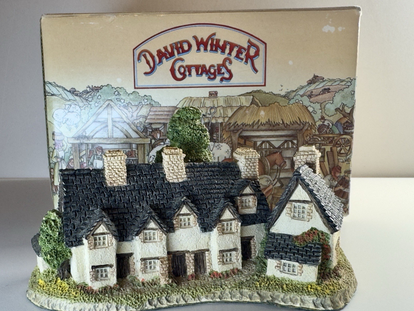 Vintage David Winter Cottages 1985 Craftsman Cottage w Box And COA