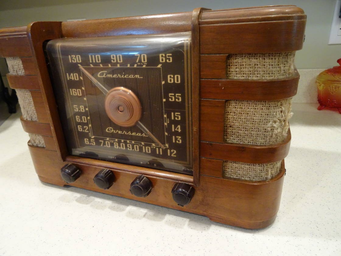 Vintage 1940’S Tube Radio Crosley American Overseas 66TC Working