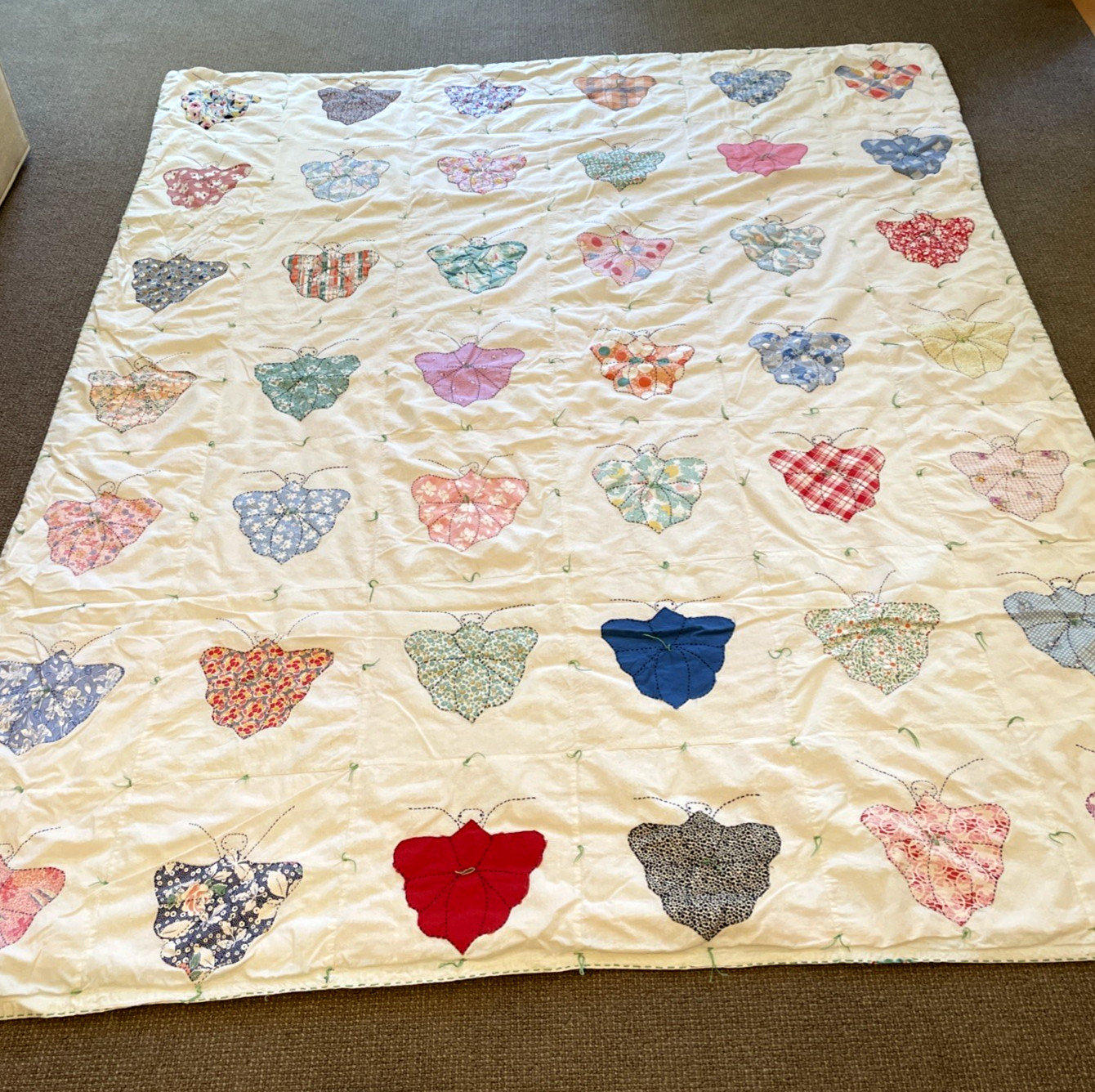 VTG 1930s Butterfly Applique Quilt Handmade Hand Stitched Cotton Feed Sack TWIN