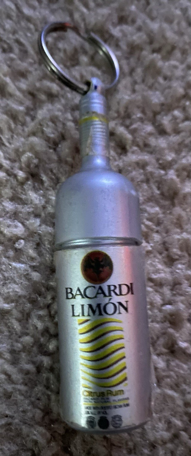 2000’s Bacardi Limón USB 2.0 USB Flash Drive Silver Bottle Shape Keychain
