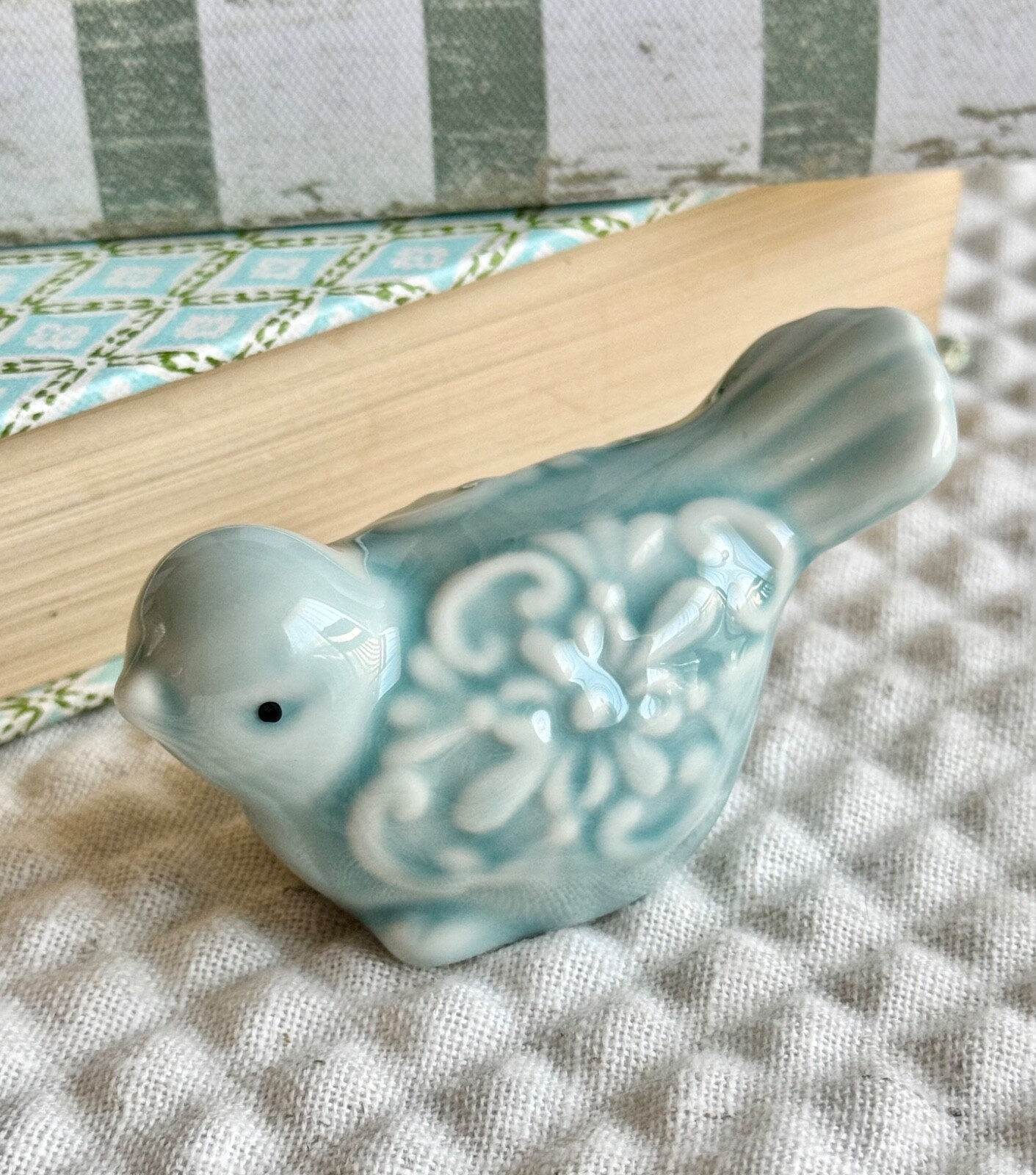 New Small French Country Cottage Scroll & Floral Aqua Blue Ceramic Bird 3.5”
