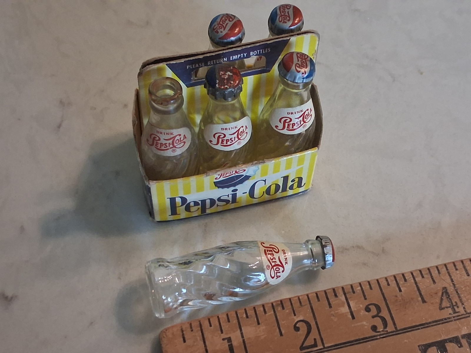 Vintage Pepsi Miniature Soda Bottles w/ Six Pack Carton