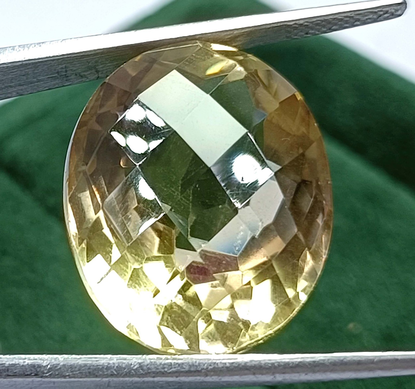 34.45 Ct Natural Yellow Sapphire Oval Cut IGL Certified Loose Gemstone 5AOO