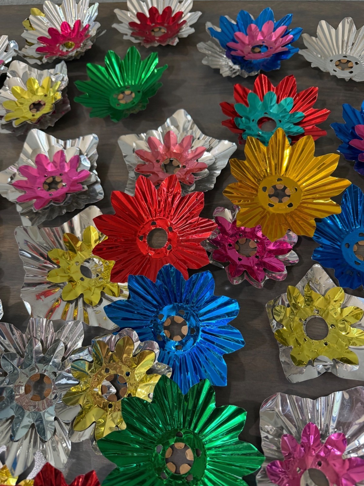 Large Lot Vintage Aluminum Foil Christmas Light Reflectors Flowers Over 100 Piec