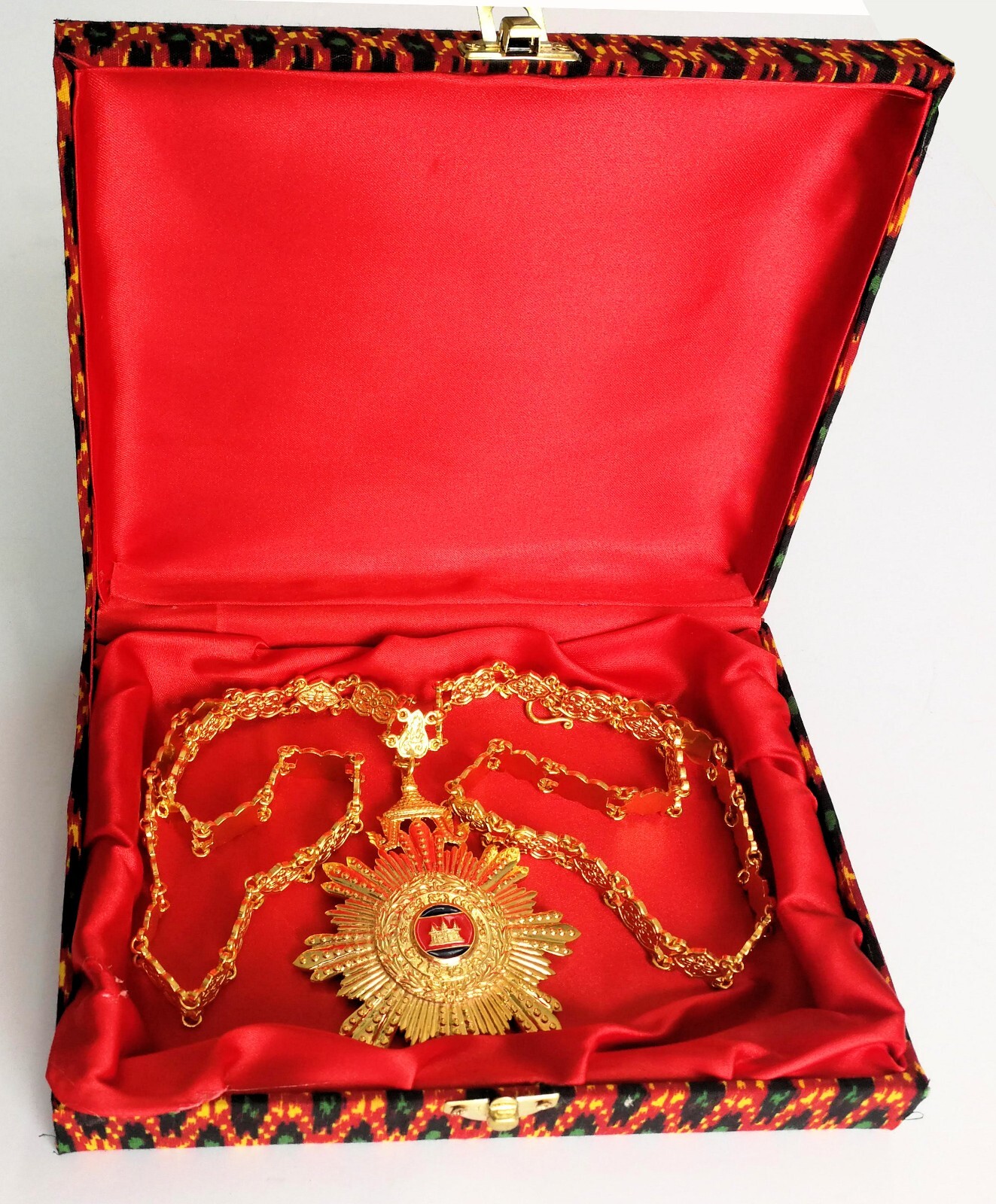Cambodia Grand Order National Merit Medal Honor Decoration Necklace CM06 w/ Case