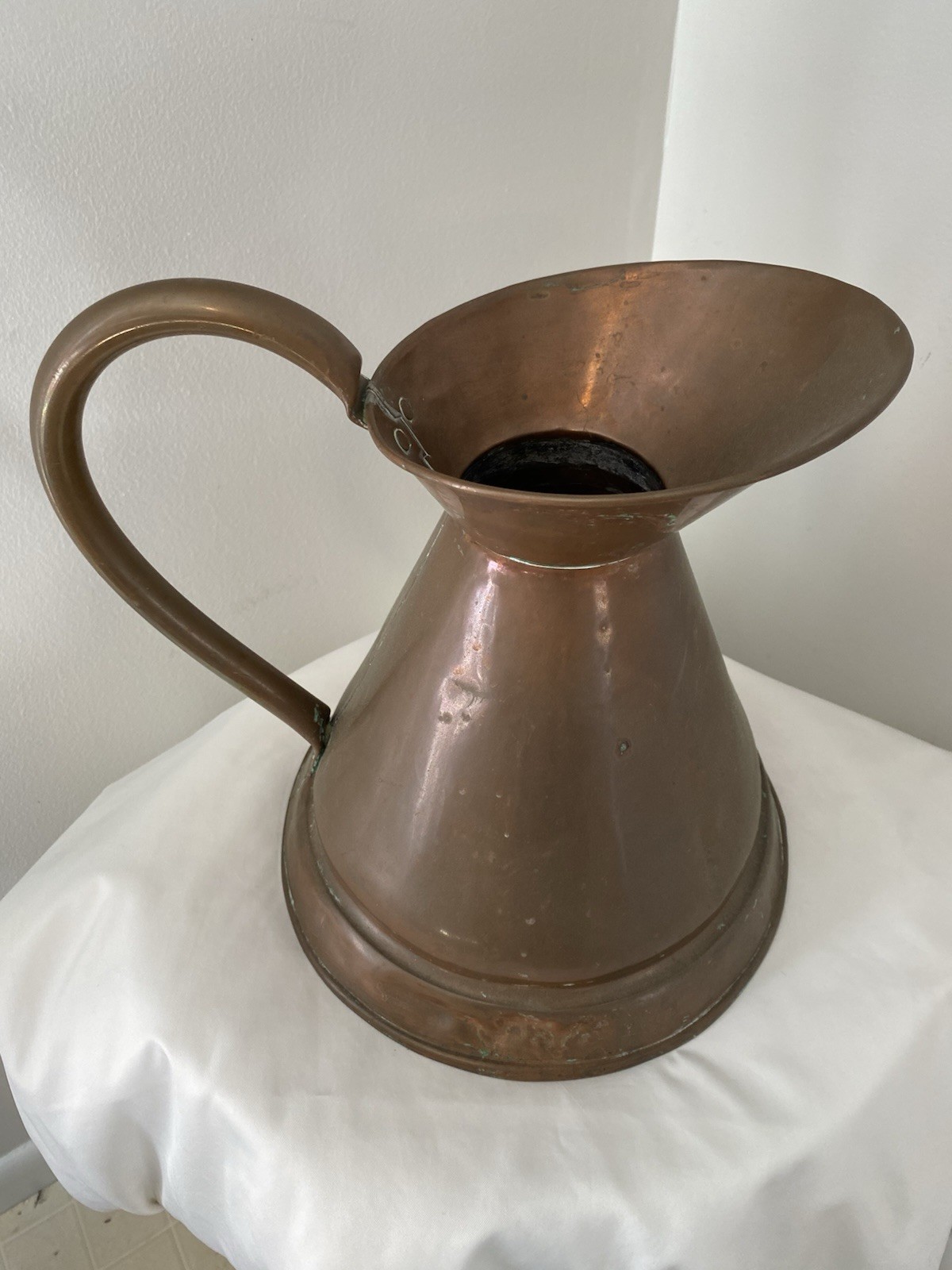ANTIQUE LARGE COPPER HAYSTACK MEASURING JUG 19TH CENTURY ENGLISH /PATINA