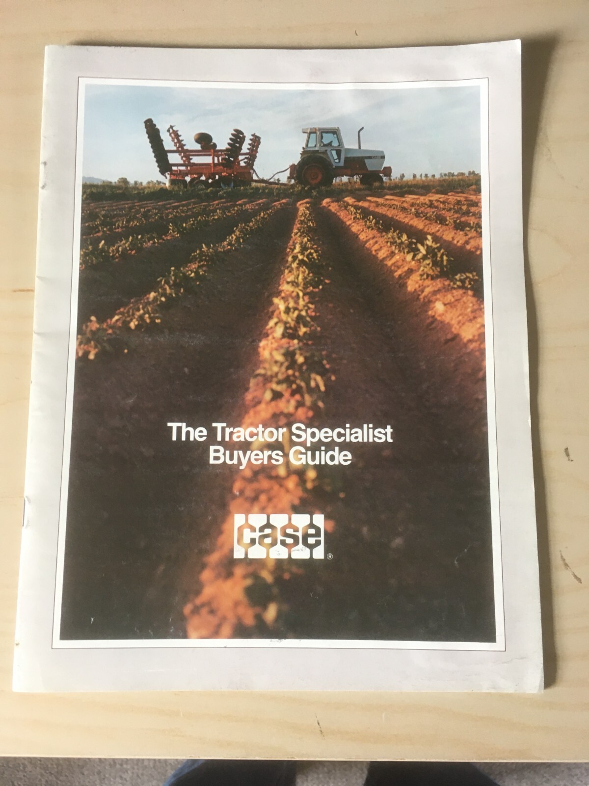 Case ’83 Tractor Buyer’s Guide Brochure 2390 2590 4WD 4490 4690 4890+ 24 pg NICE