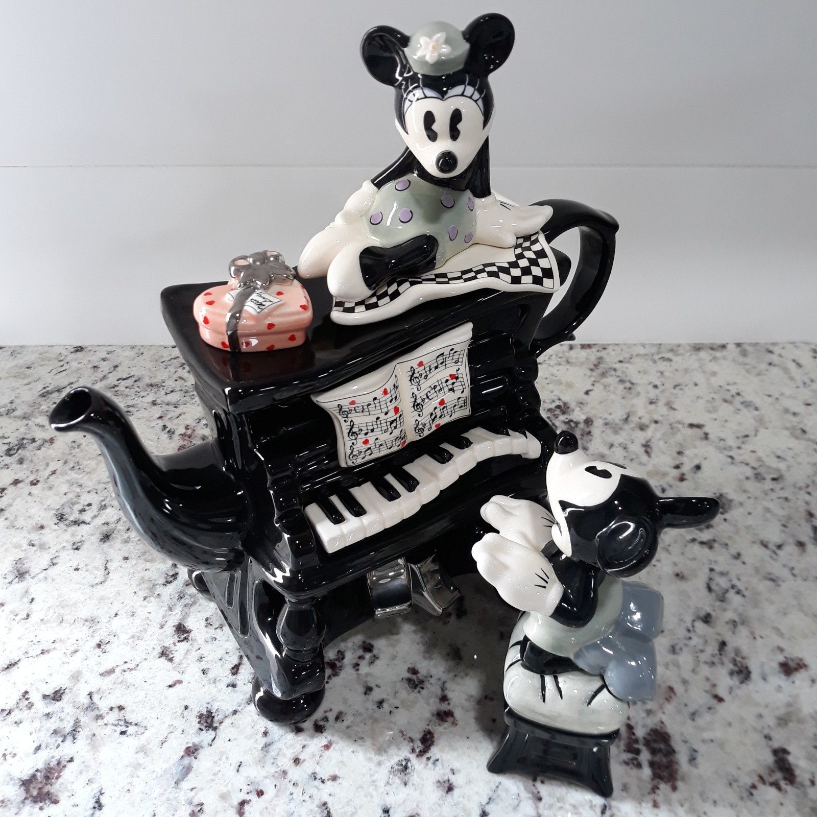 Vintage Limited Edition Paul Cardew Disney Showcase Mickey & Minnie Piano Teapot