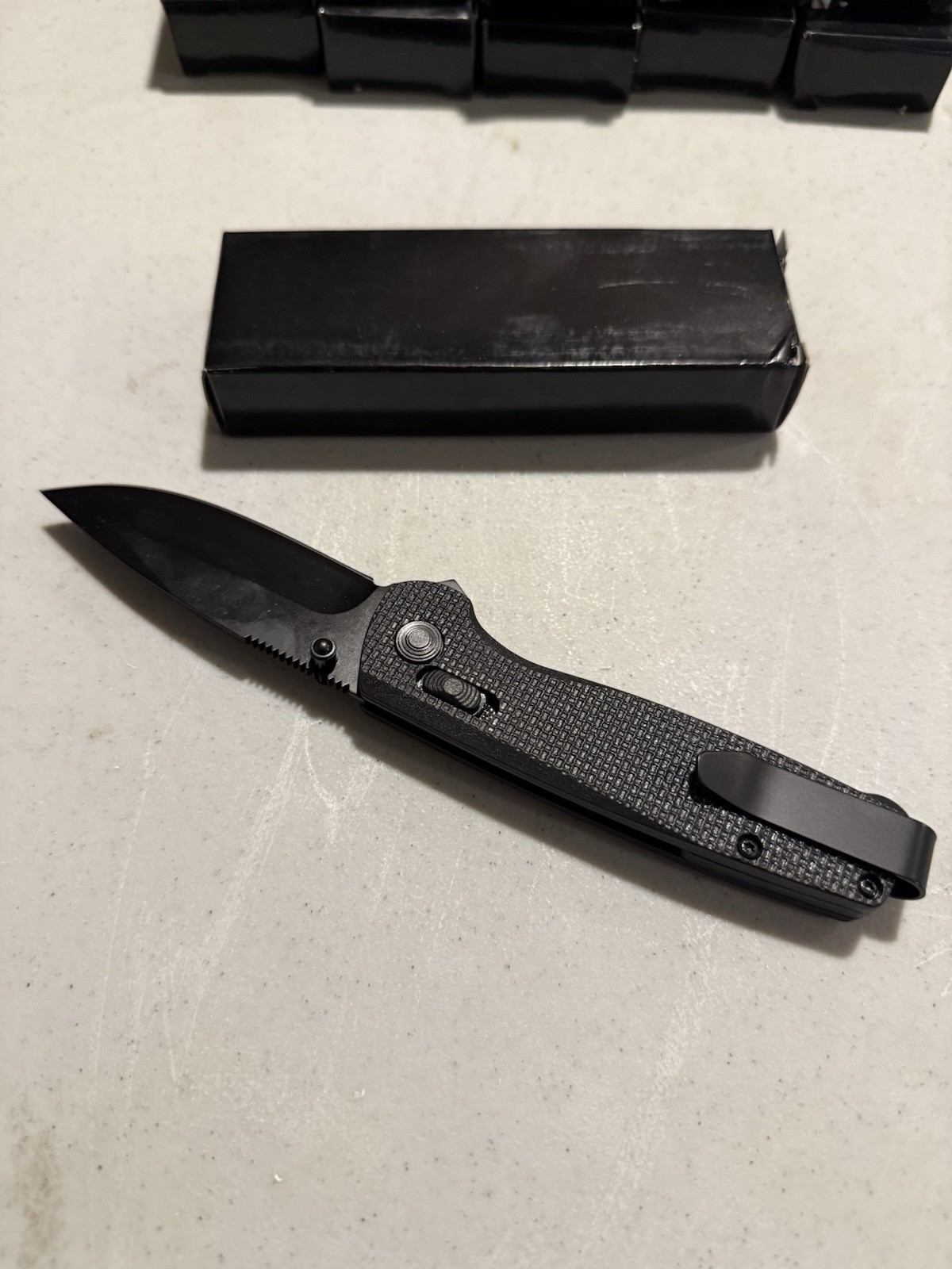 Black Folding Pocketknife Drop Point Blade Textured Handle Manual Opening