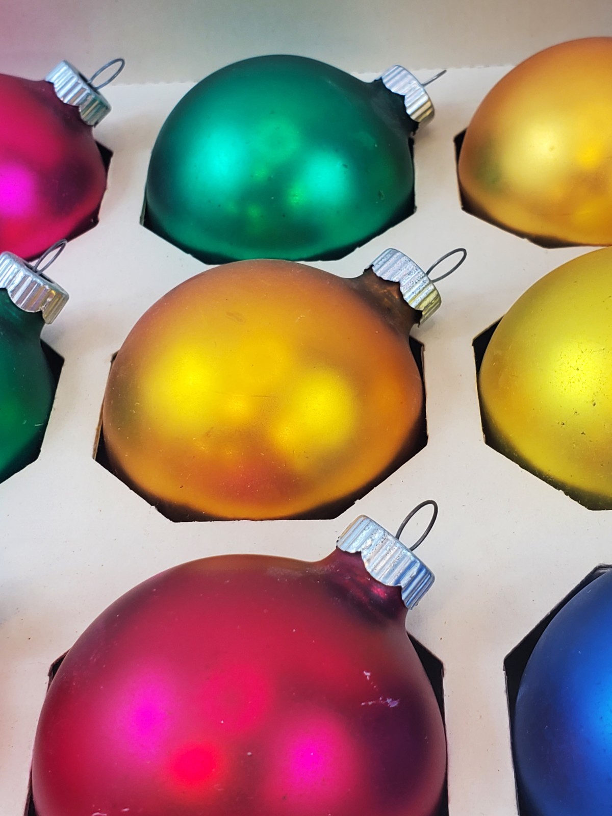 Vintage Shiny Brite Christmas Tree Ornaments Green Gold Pink Original Box 12