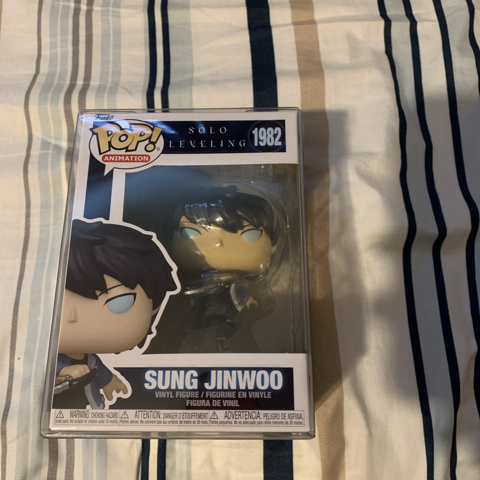 Funko Pop! Animation Solo Leveling Sung JinWoo #1982 Common With Pop Protector