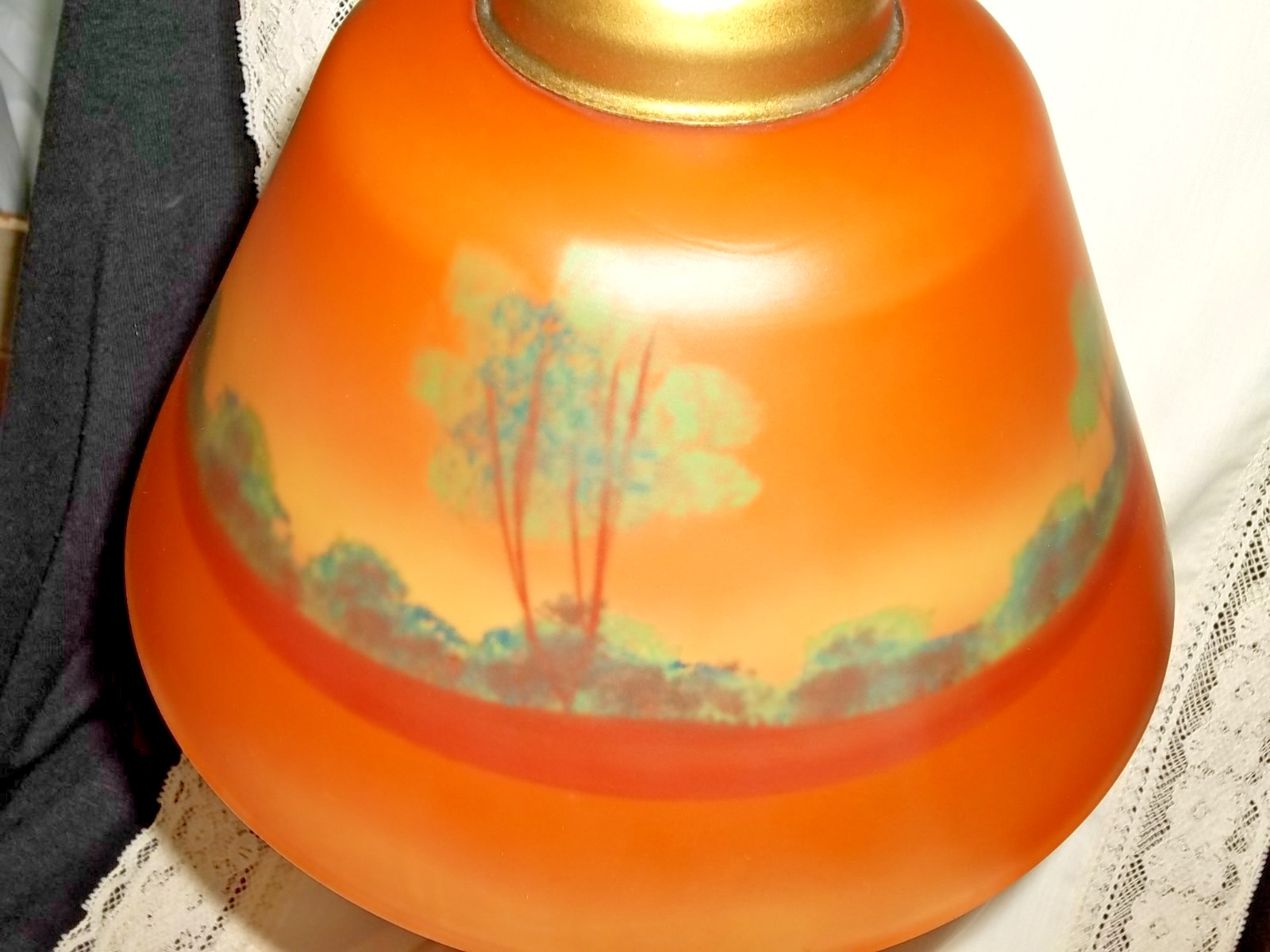 PR REVERSE PAINTED LAMP ATTRIBUTED TO MOE BRIDGESS 14″ X 8.5″