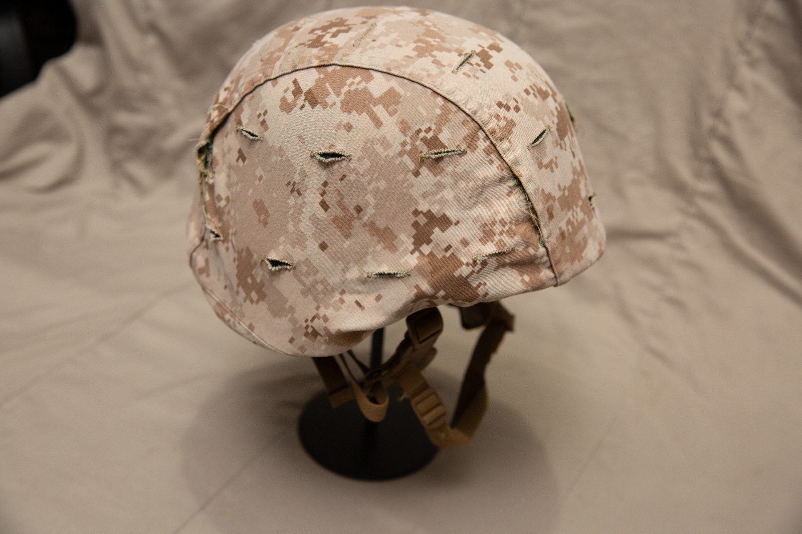 USMC Lightweight Helmet Old Gen 1 w/ MARPAT Cover Gentex GWOT Medium