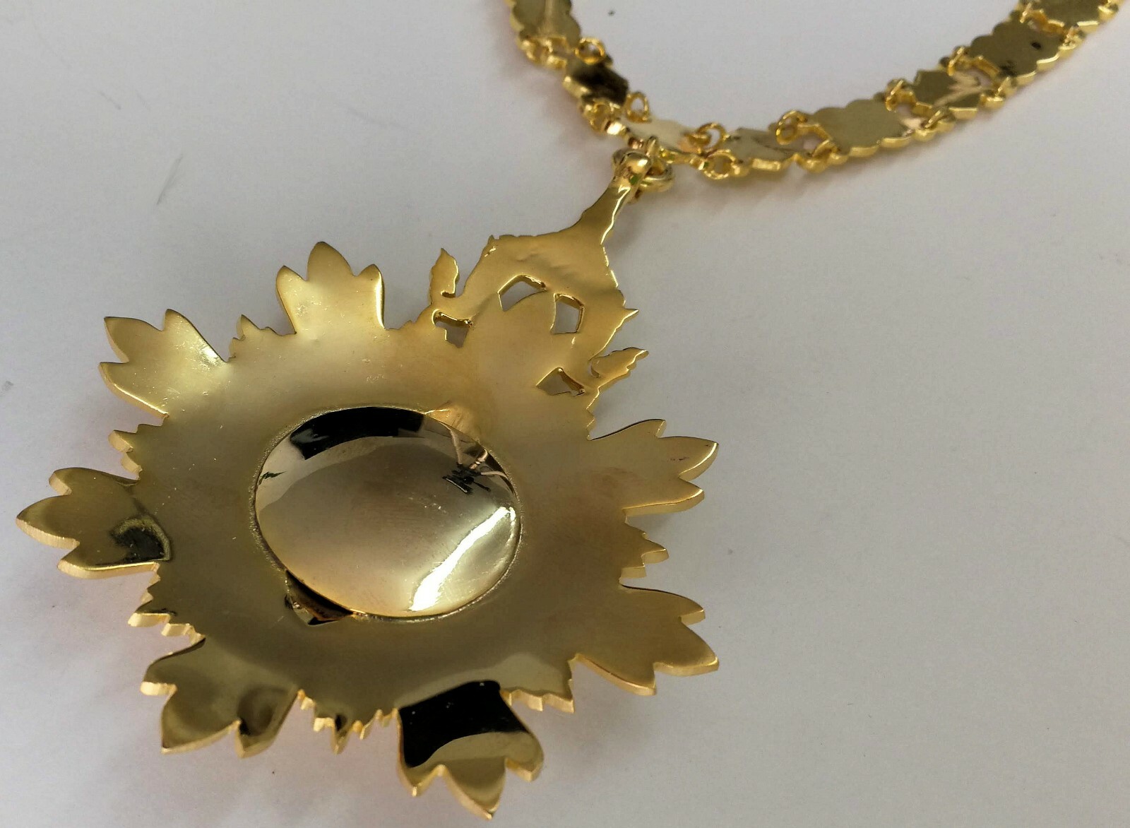 Cambodia Grand Order National Merit Medal Honor Decoration Necklace CM06 w/ Case