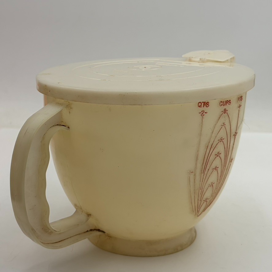Vintage Tupperware Mix N Store batter bowl and measuring pitcher USED