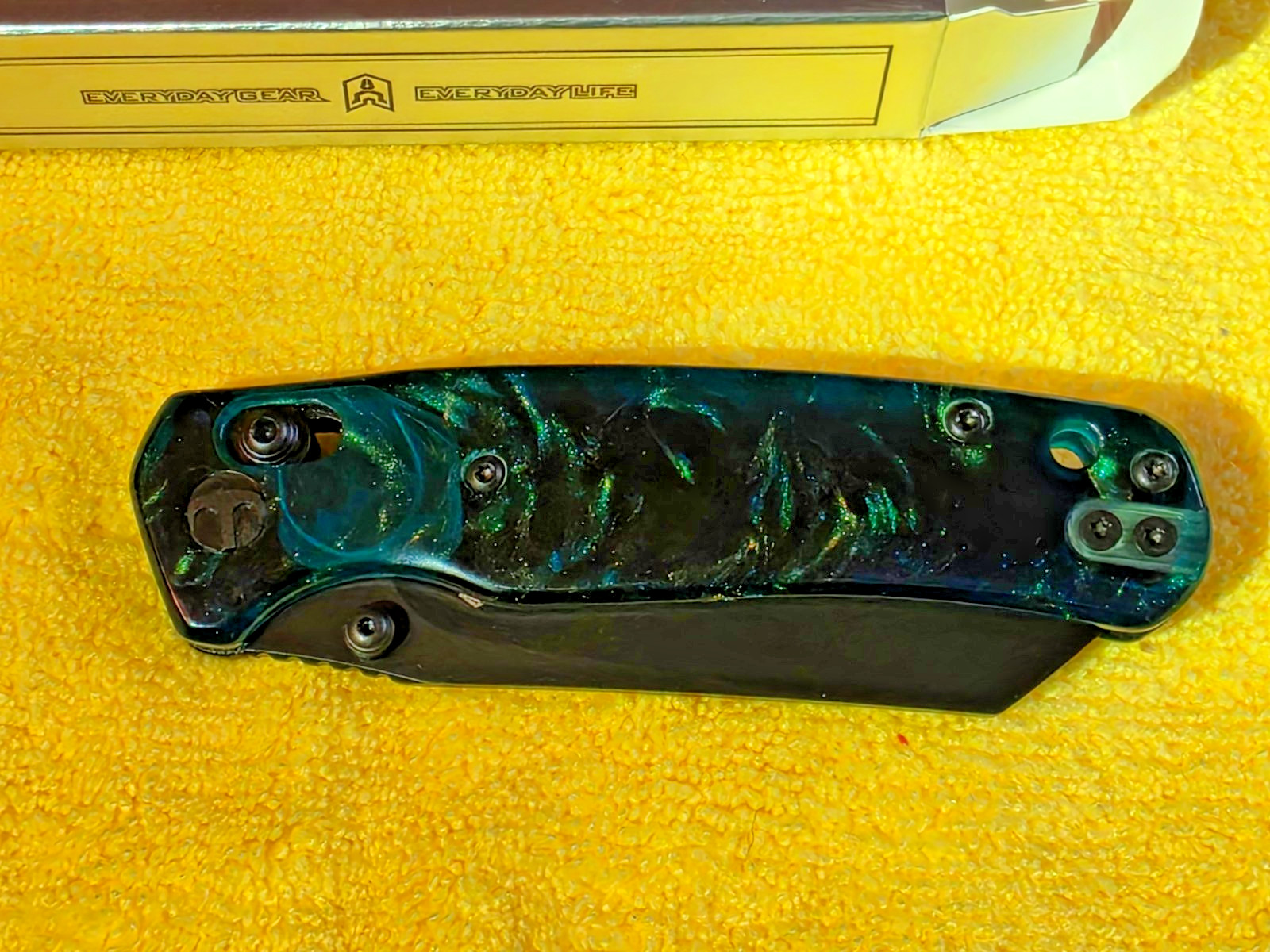 Bestechman BMK06R Cicada’s Wing B-Lock Knife Blue Teal Resin 10Cr15MoV