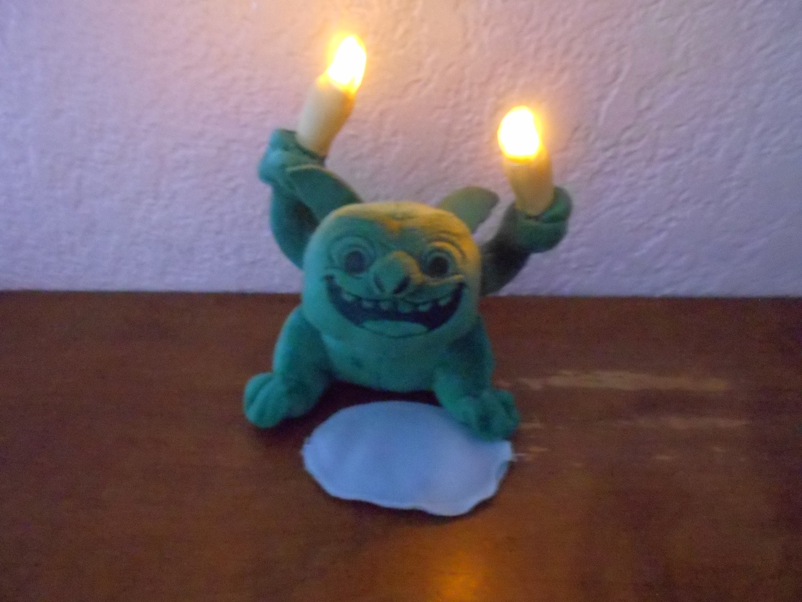 Disney Parks Haunted Mansion GARGOYLE Magnetic Light Up Shoulder Plush w/Magnet