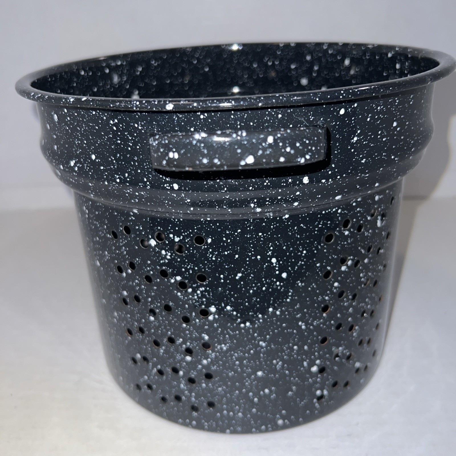 Granite Ware 7.5-quart blancher or pasta pot drainer insert